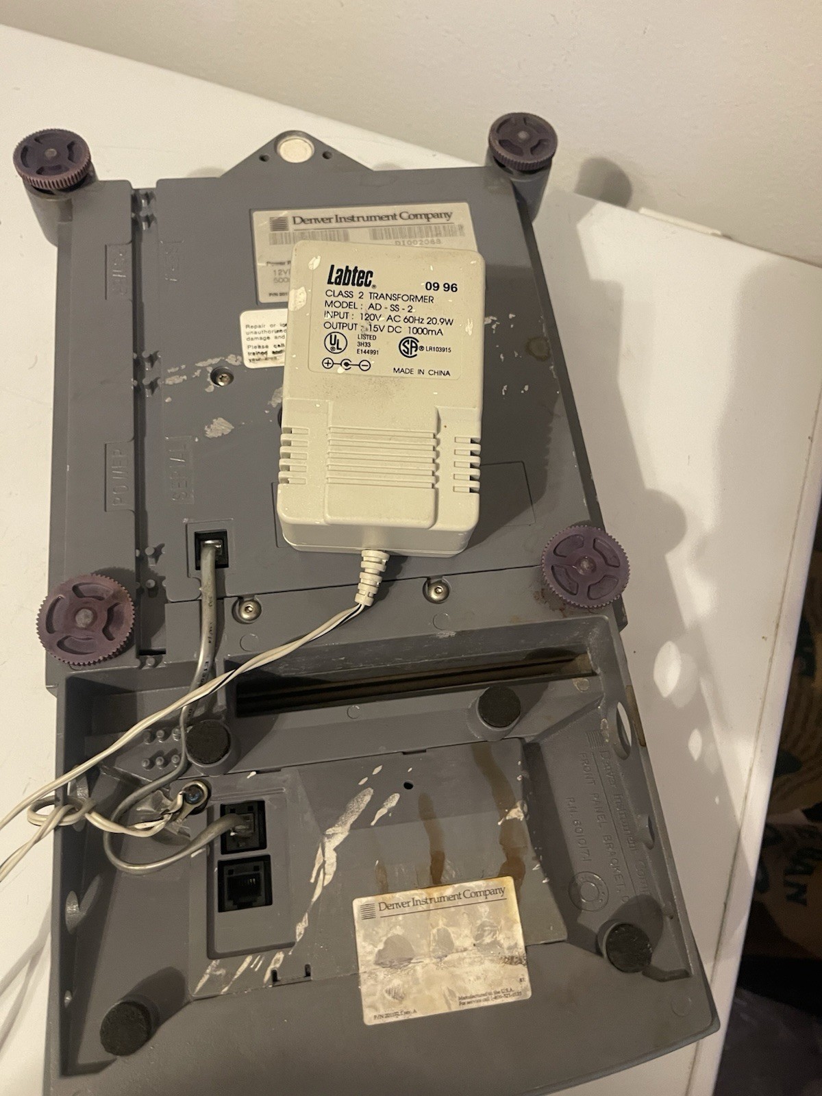 Denver Instrument DI-4KD Digital Scale Balance 4000g x 0.1g For Parts Repair