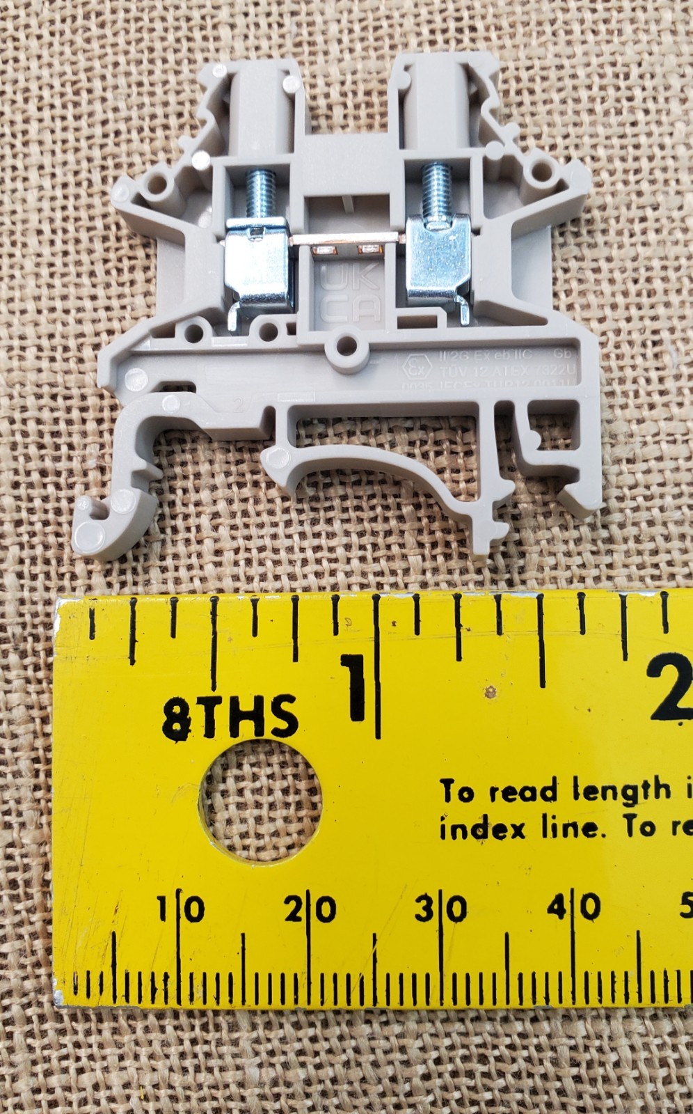 81 Count DK2.5N Dinkle DIN Rail Mount Terminal Blocks Beige 20Amp 600V 22-12 AWG