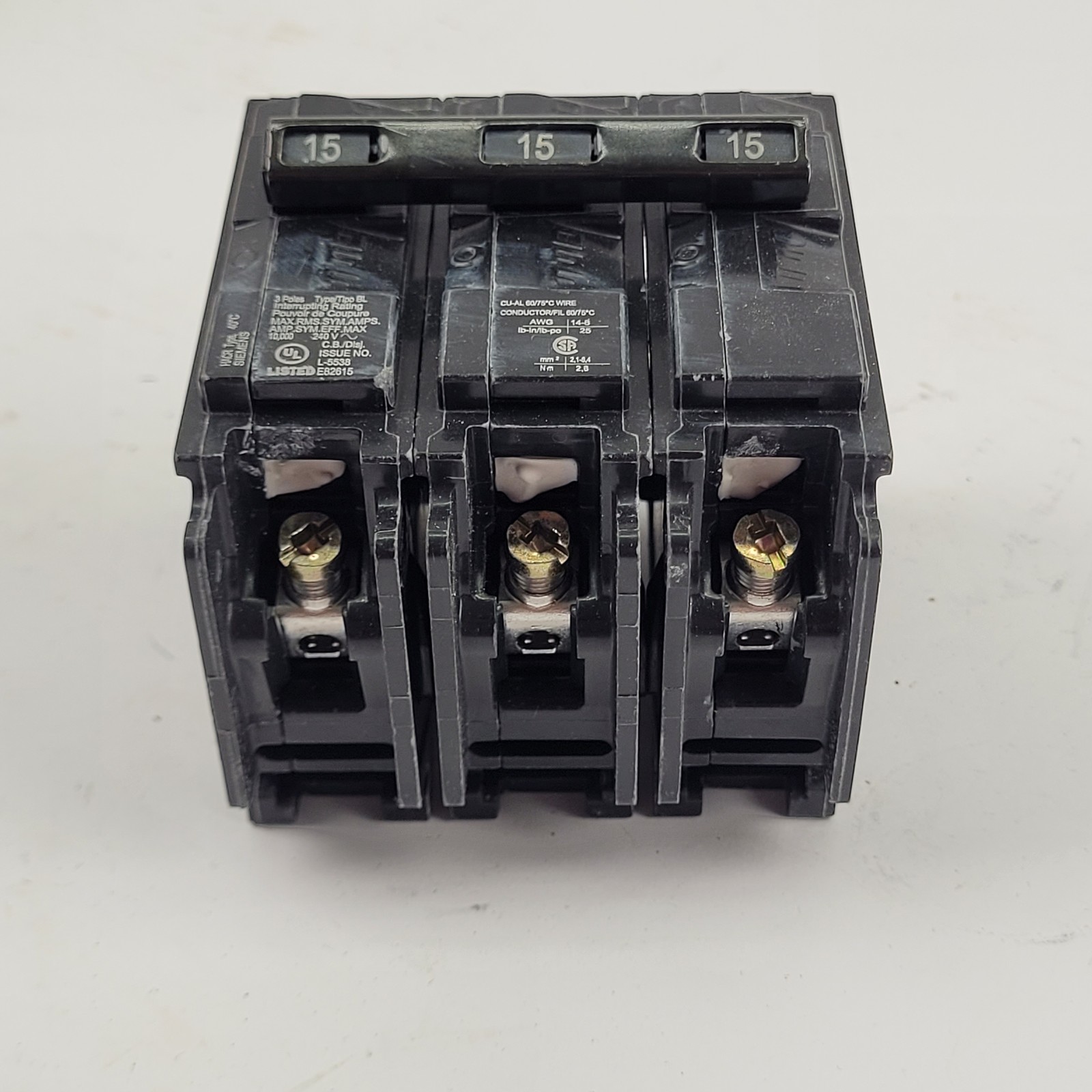 Lot of 4 – Siemens B315 Circuit Breaker, 15A, 3P, 240VAC, 10kA@240VAC – USED
