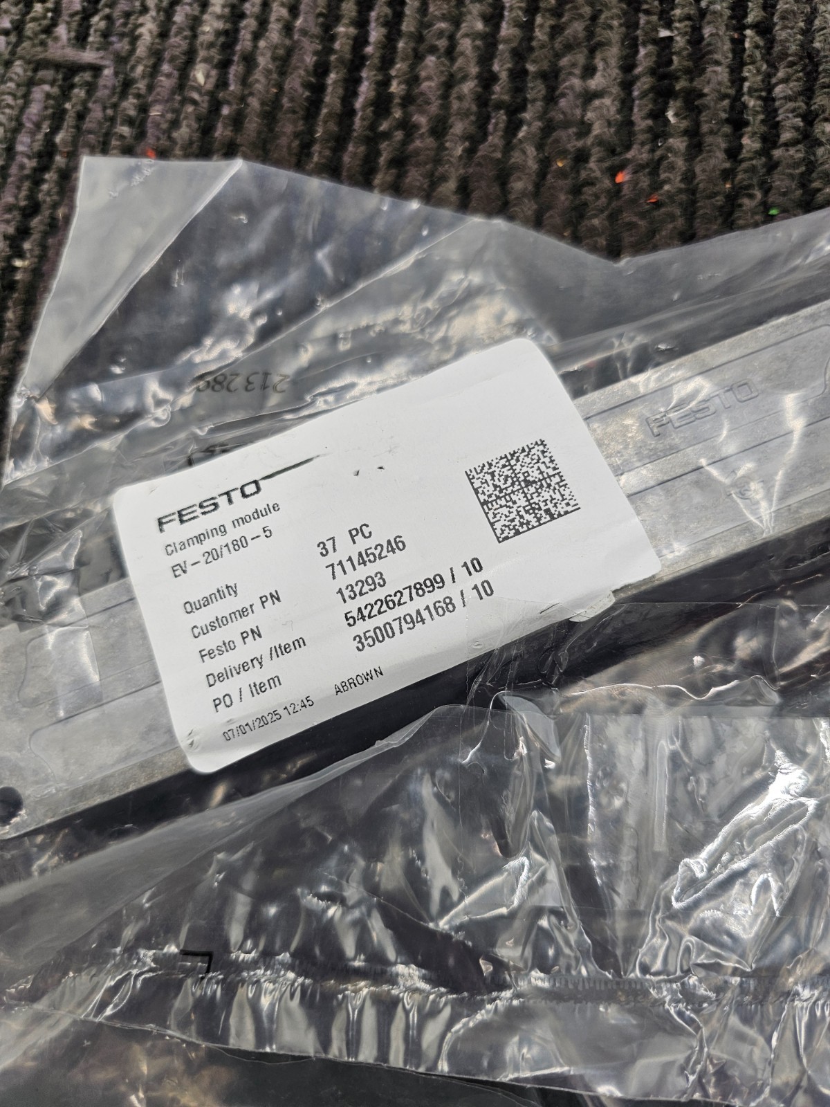 FESTO 13293 EV-20/180-5 Diaphragm Clamping Cylinder Clamping Module