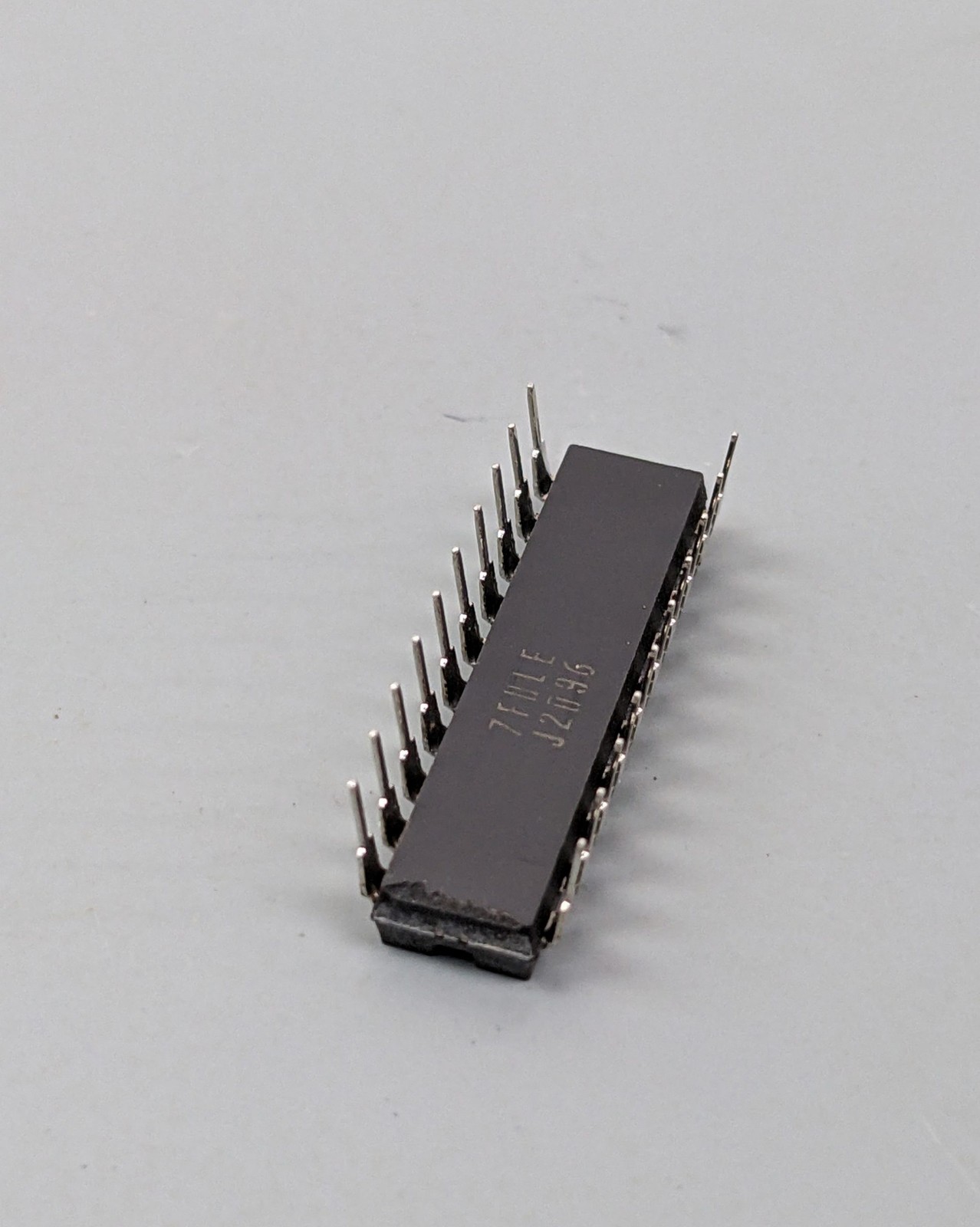 (18) RCA CD74HCT574E Octal D-Type Flip-Flop Logic ICs