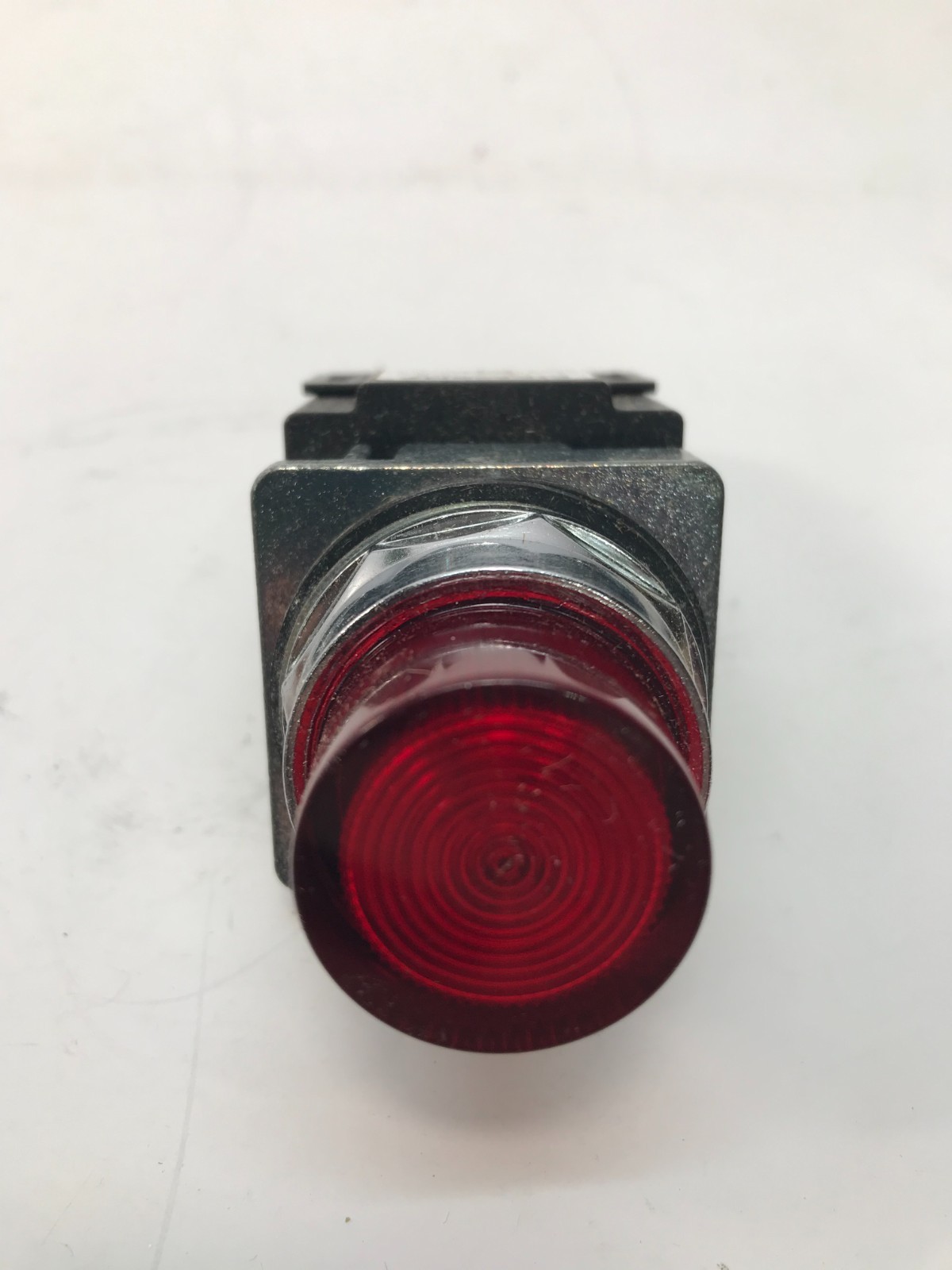 Siemens 52PL4G2XB Pilot Light Transformer Type 120 Volts, AC, Red, LED