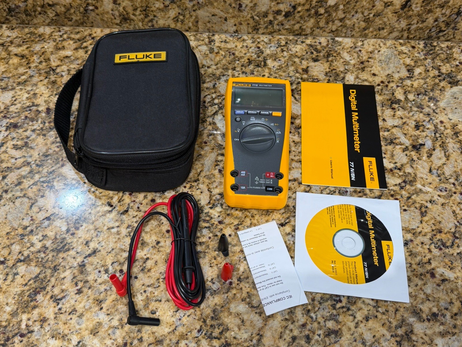 Brand New Fluke 77 – IV 4 AC/DC Digital Multimeter w/ Leads Cd & Case