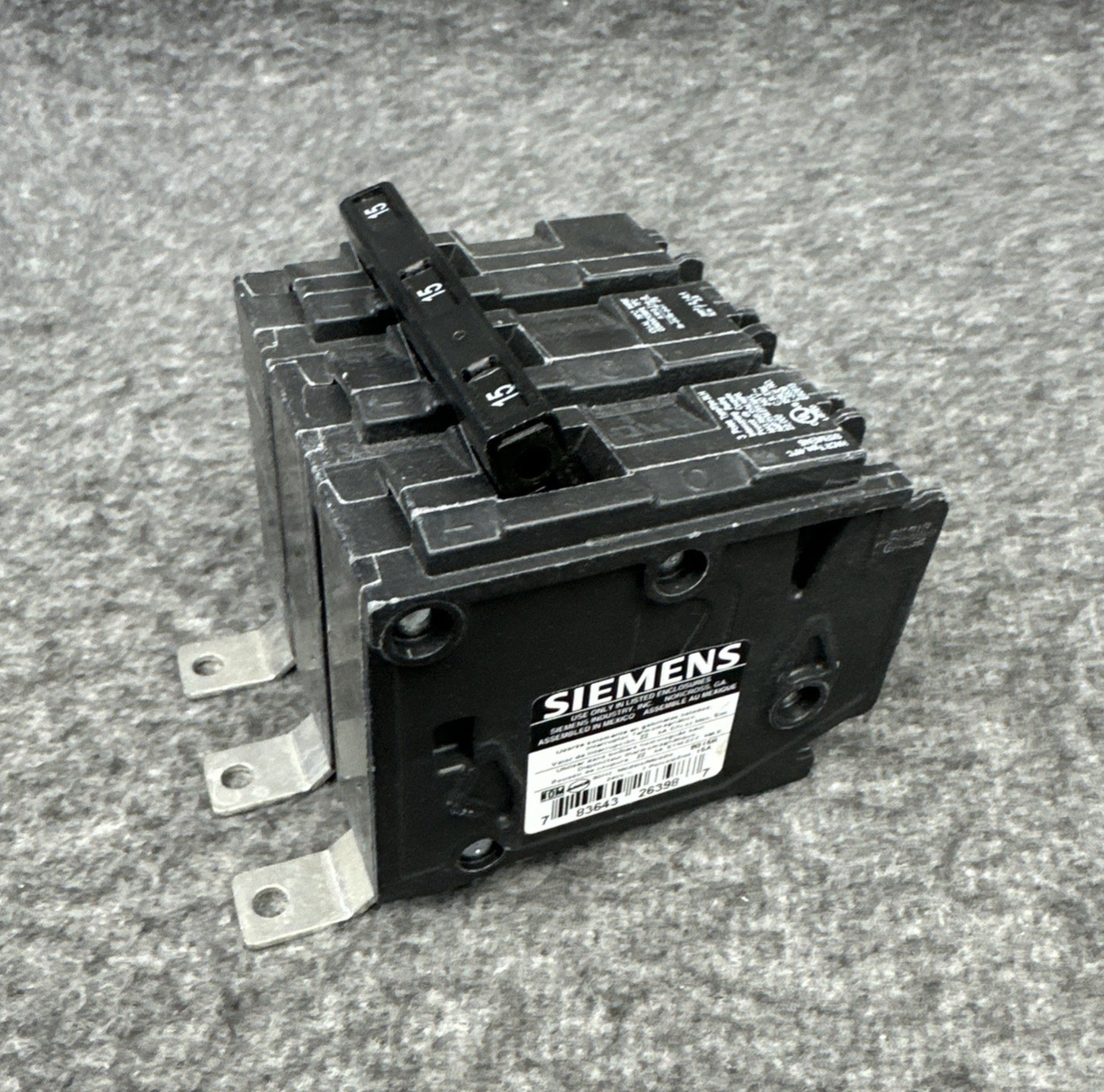 Siemens 3 Pole 15A B315H BLH 240V Circuit Breaker 22kA HACR Bolt On