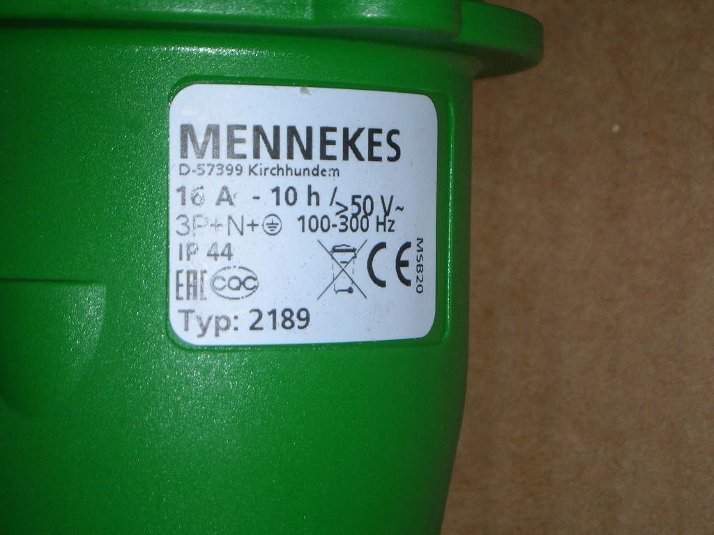 Mennekes Type 2189, D-57399, 100-300Hz, 50-500V 3P+N+G, 16A, 10H Const Mach Plug
