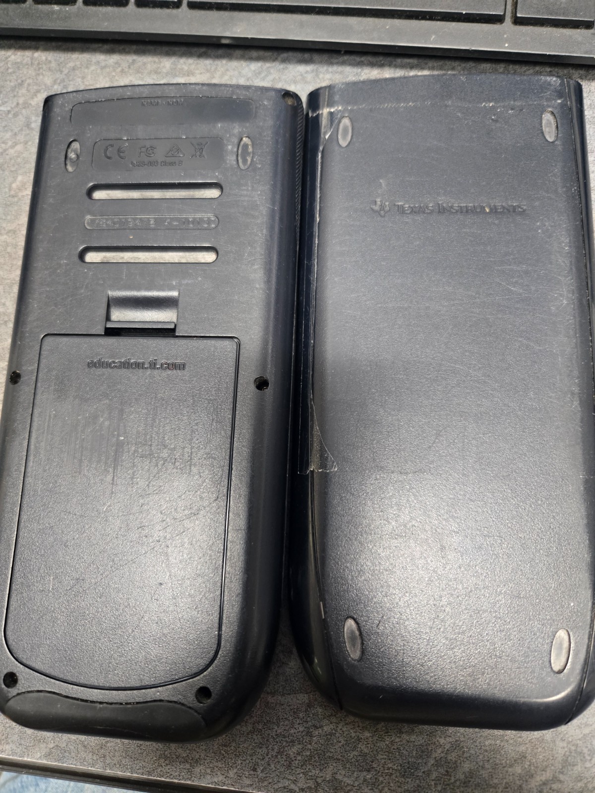 ​Texas Instruments TI-84 Plus Graphing Calculator Black Tested Working Cover