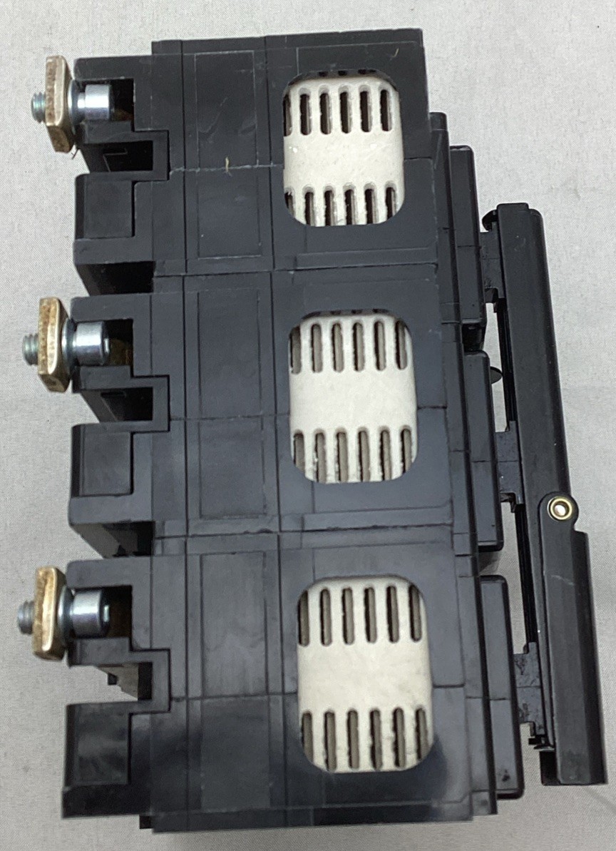 Square D QOB3150VH 150A 3P 240V Circuit Breaker Factory New 50/60Hz