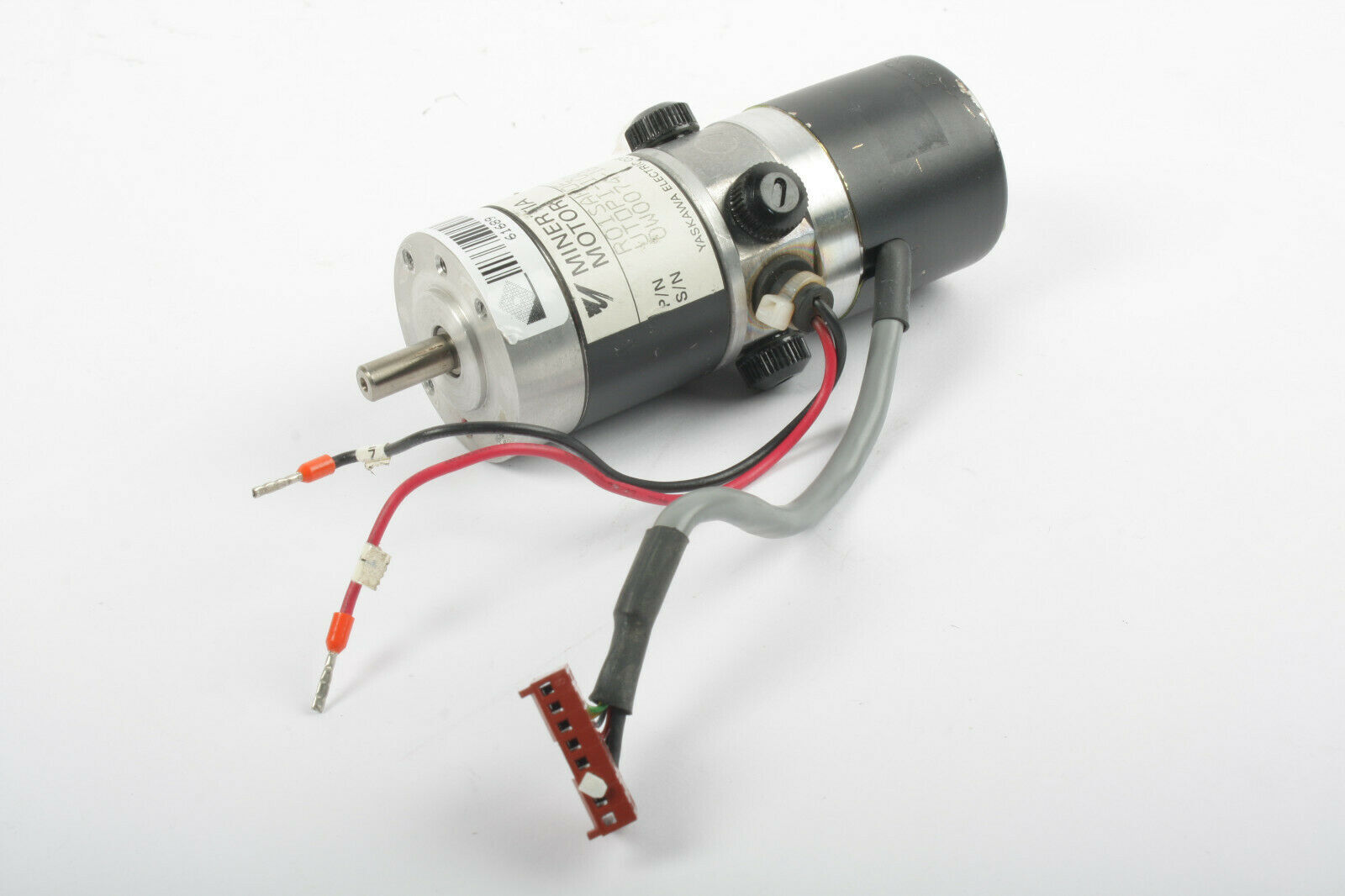 Yaskawa Minertia Servo Motor R01 SAKOE UTOPI-100MX S.No: 0W0074-1B -used-