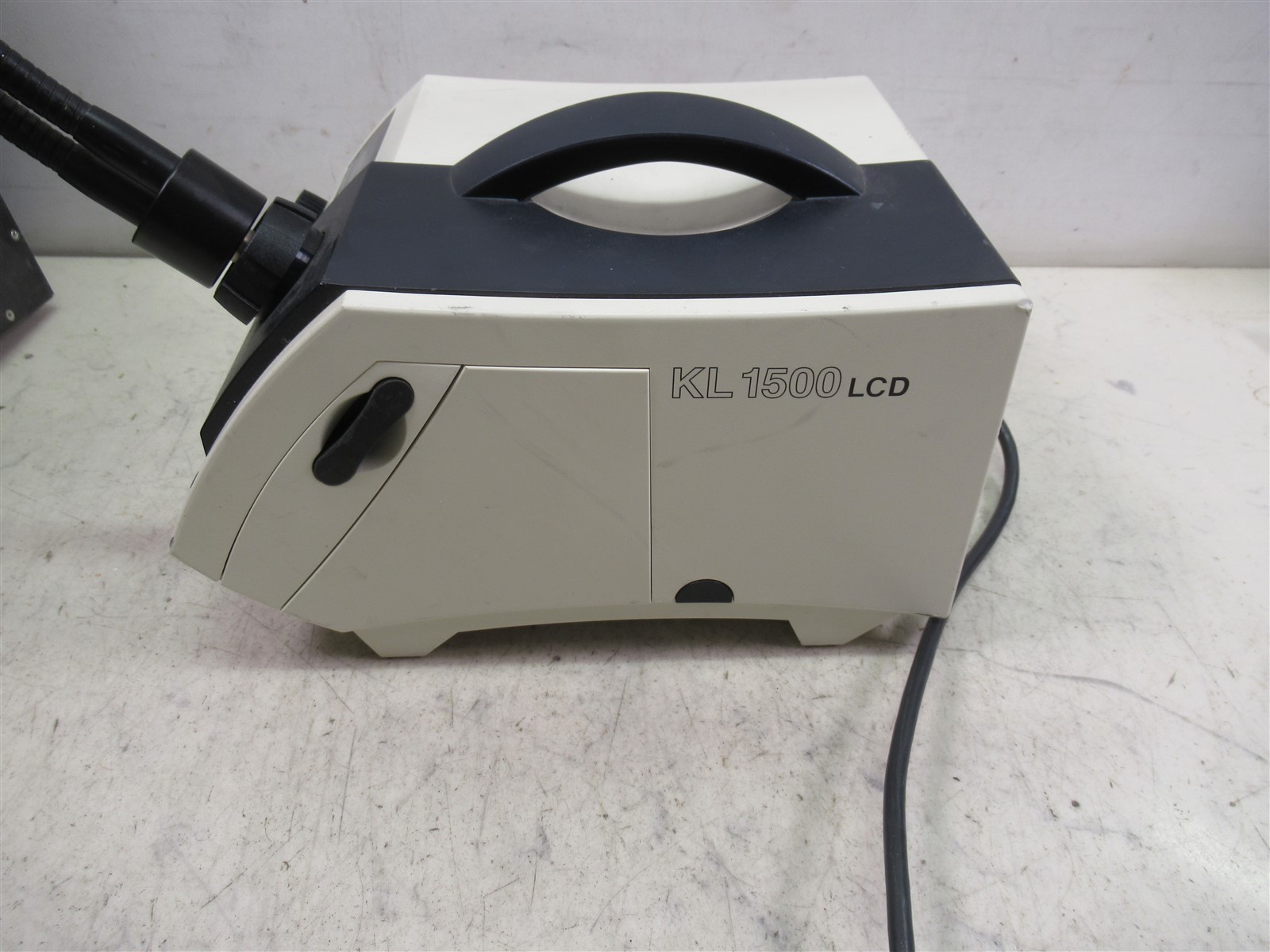 Schott KL-1500 LCD Dual Fiber Optic Light Source High-Intensity Microscopy