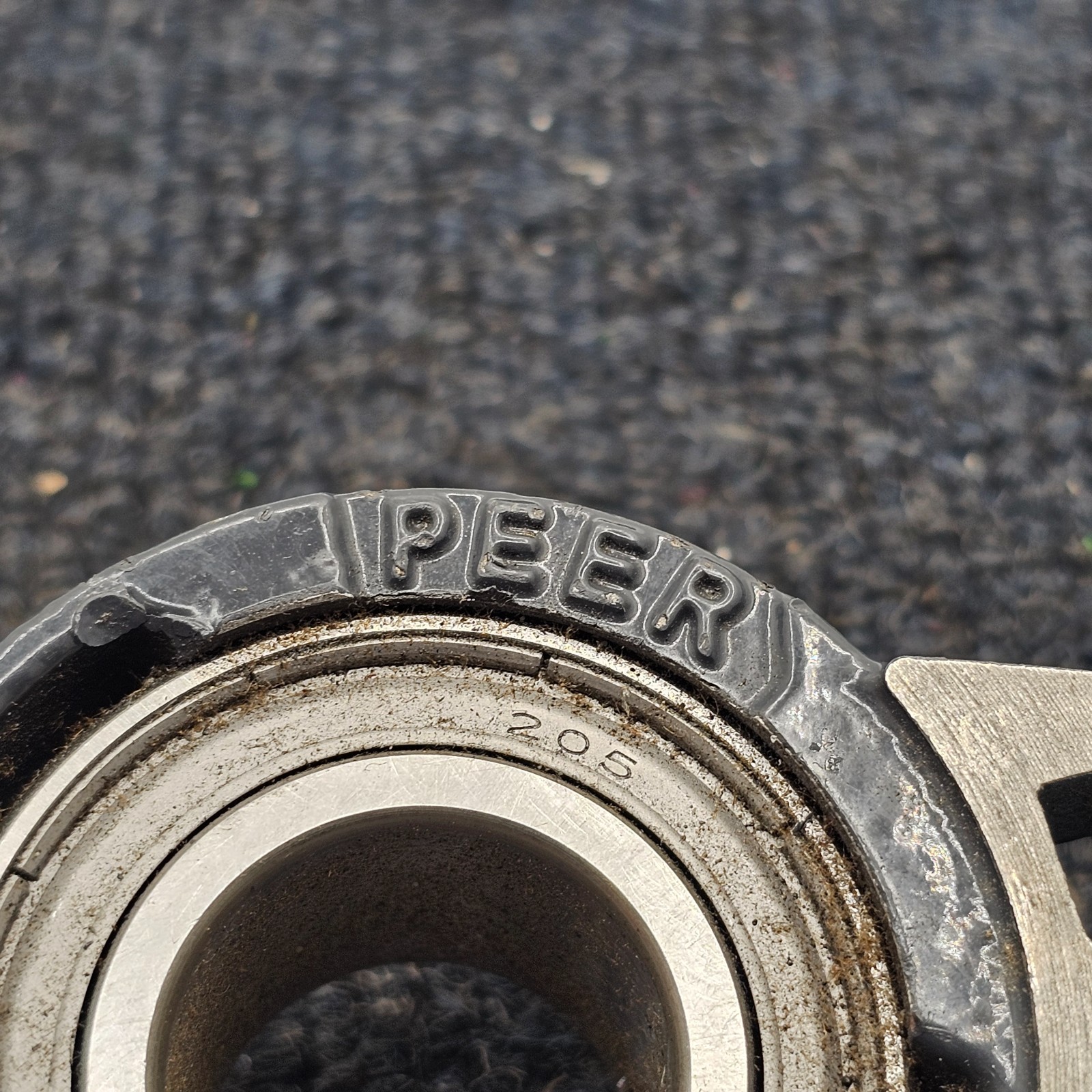 PEER FX205 2-Bolt Flange Bearing Unit 205 25mm Bore 3-1/2″ L x 2-1/2″ W Durable