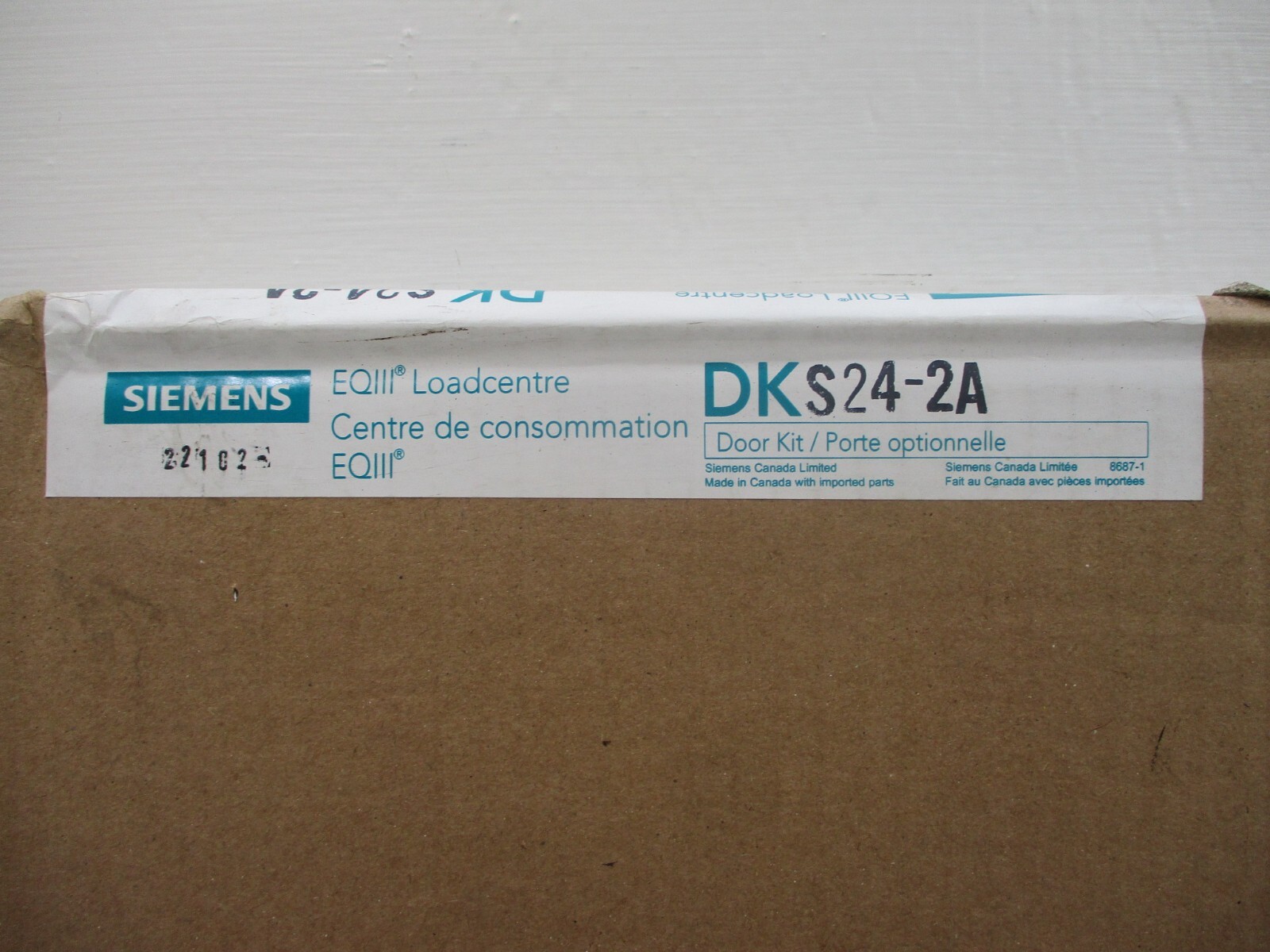 NEW Siemens DKS24-2A EQ-III Load Center Door Kit Breaker Panel Front Cover Trim