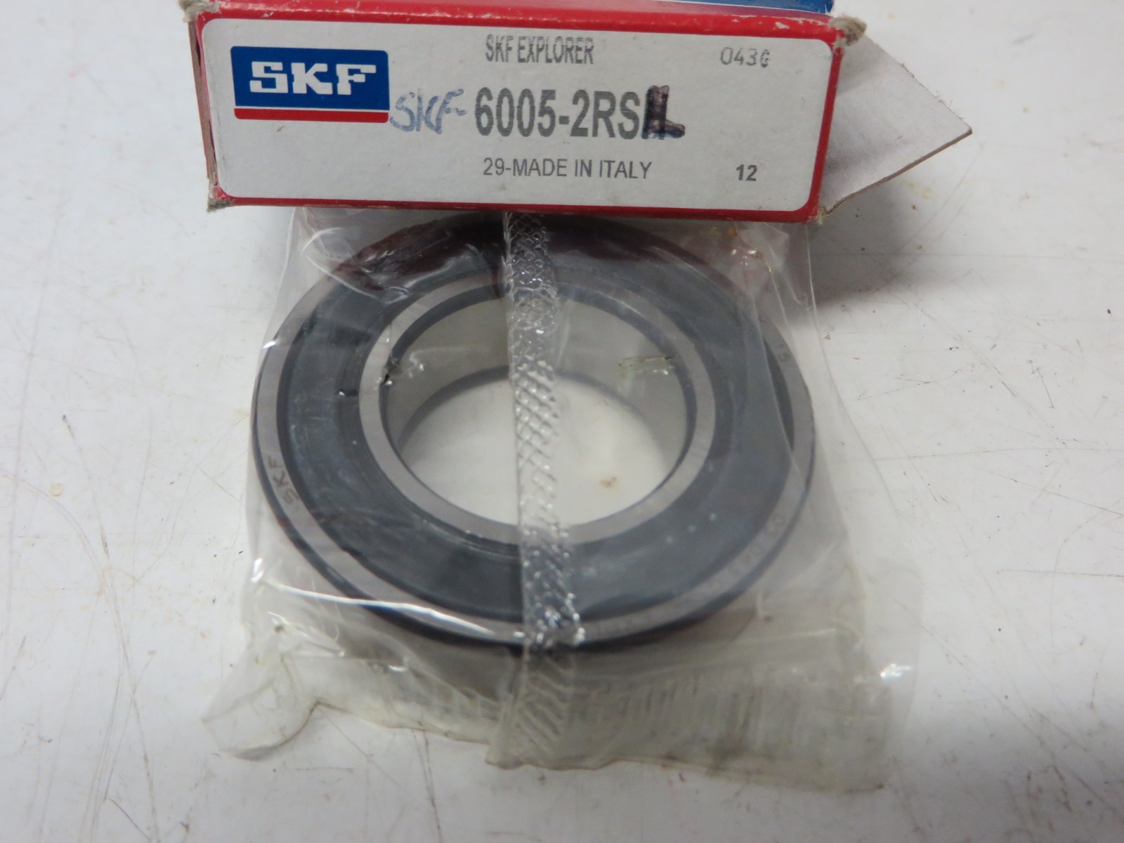 SKF 6005-2RS Explorer ball bearing