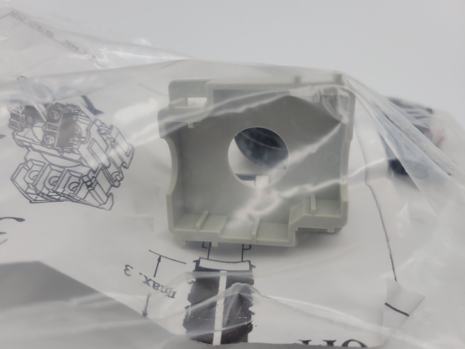 ABB SK 616 001-B Contact Block Mounting for 3R25, 3R40 Motor Starter Accessory