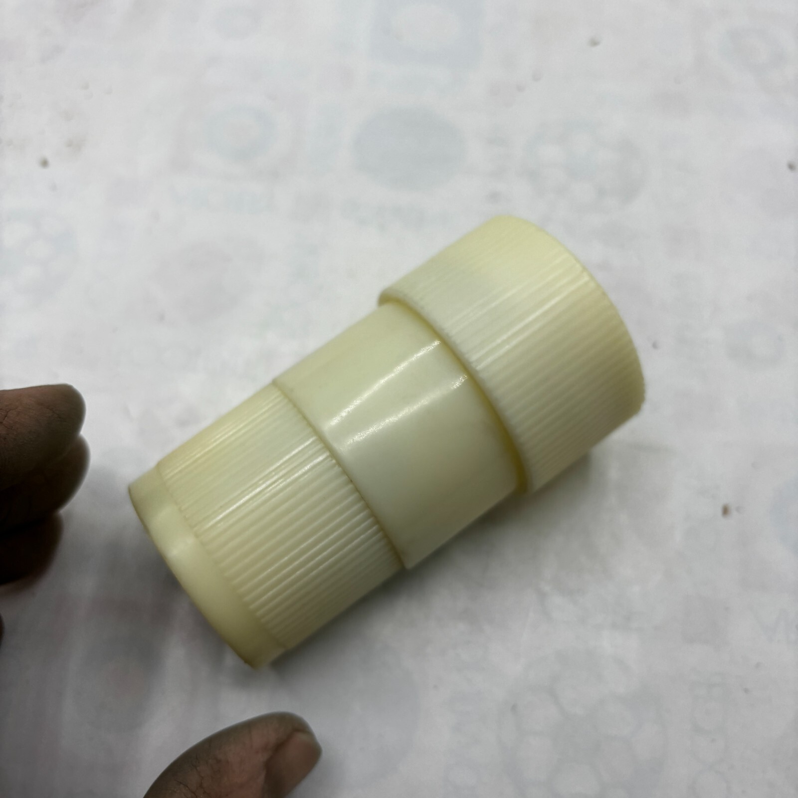BRYANT 72130-NC WHITE LOCKING NYLON Connector Body 30A 120/208V 4P Nema L21-30 ⭐