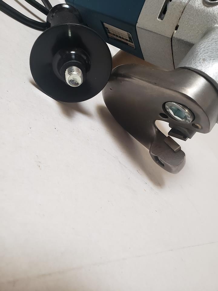 Bosch Unishear Metal Shear, Model 0 601 508 034, 115V, 8 Gauge. (Germany Made)