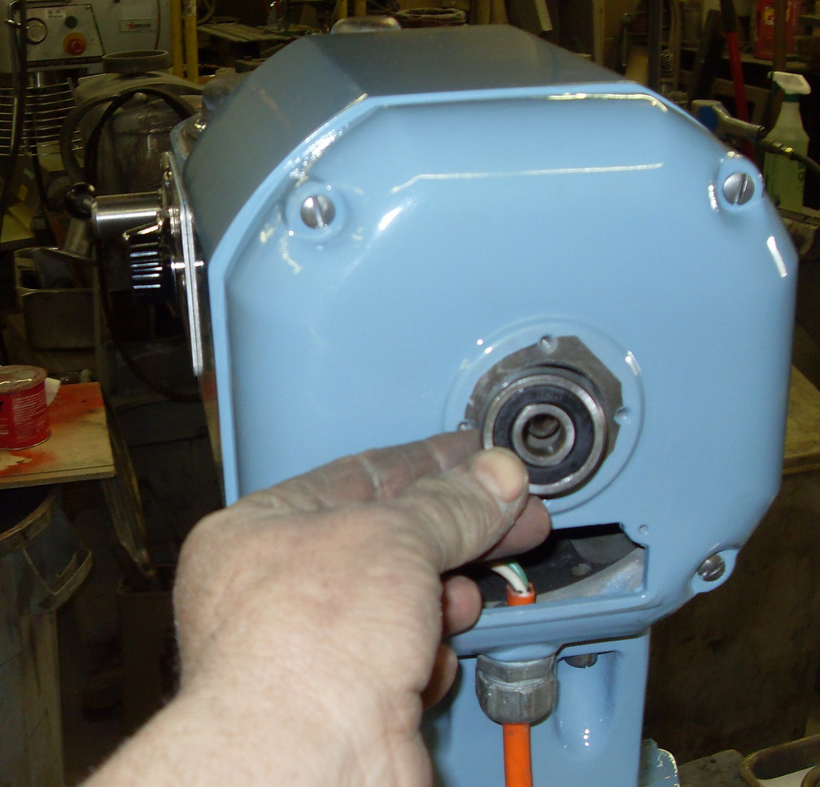 Hobart 12qt, A120, 20qt A200 30qt D300 back cover motor Bearing
