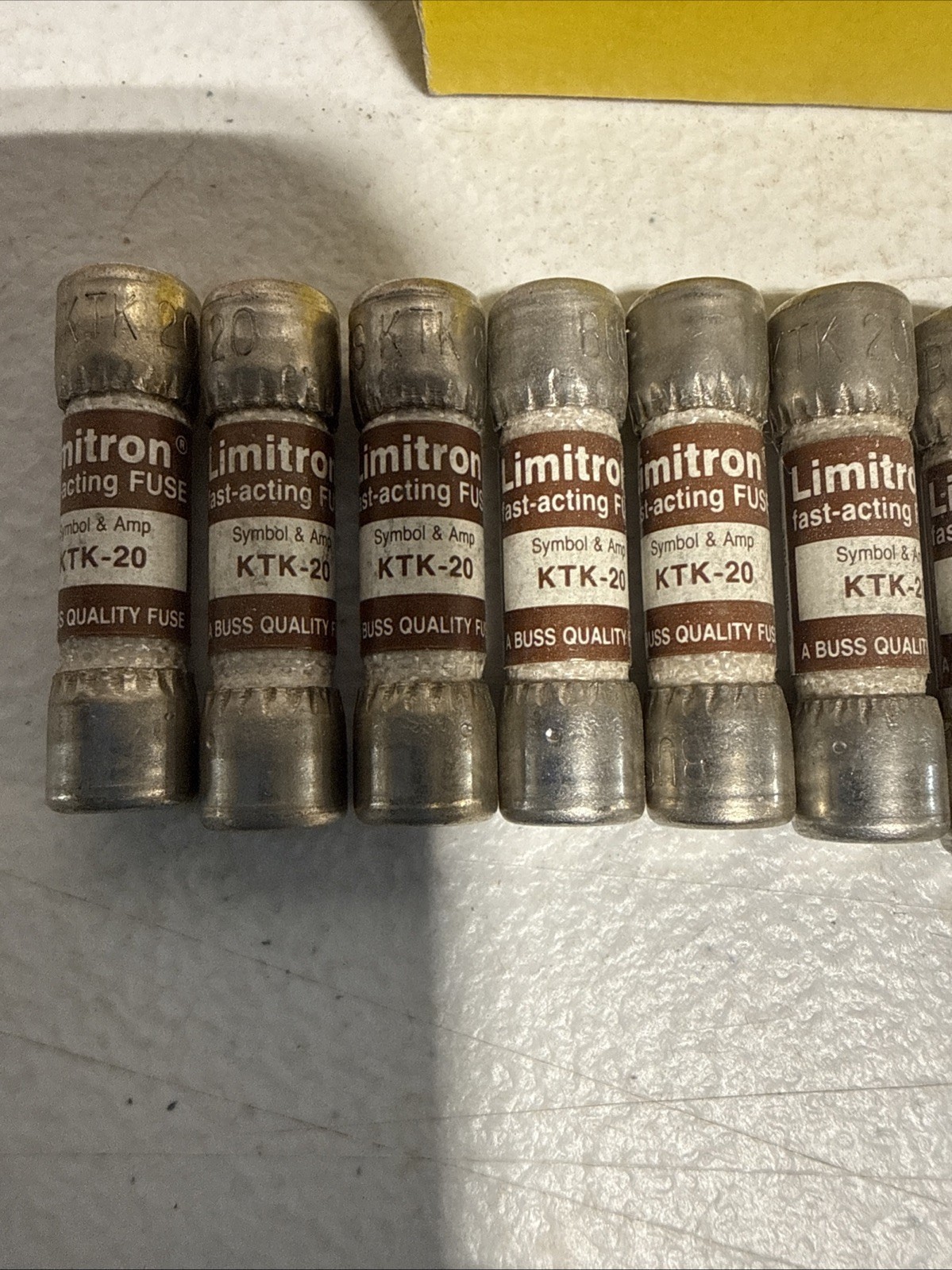 Box of 10 brand new Buss Fuses KTK-20 Made In USA New Old Stock