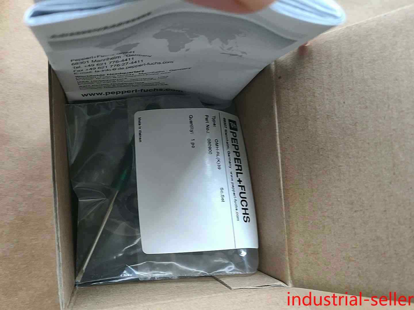 One NEW PEPPERL FUCHS RLK39-8-800-Z/31/40a/116 Welcome counteroffer