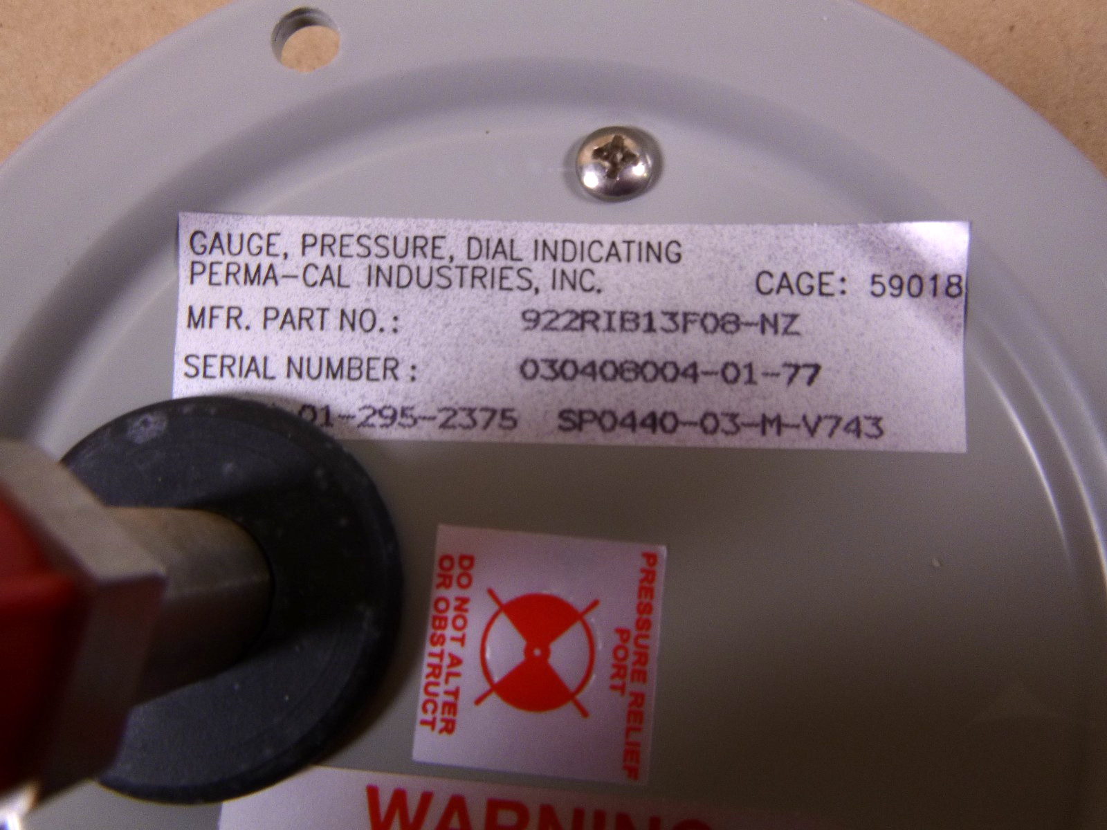 MIL-G-18997 Vibration-Resistant Flange Pressure Gauge 3-1/2″ Dial 2000 Psi