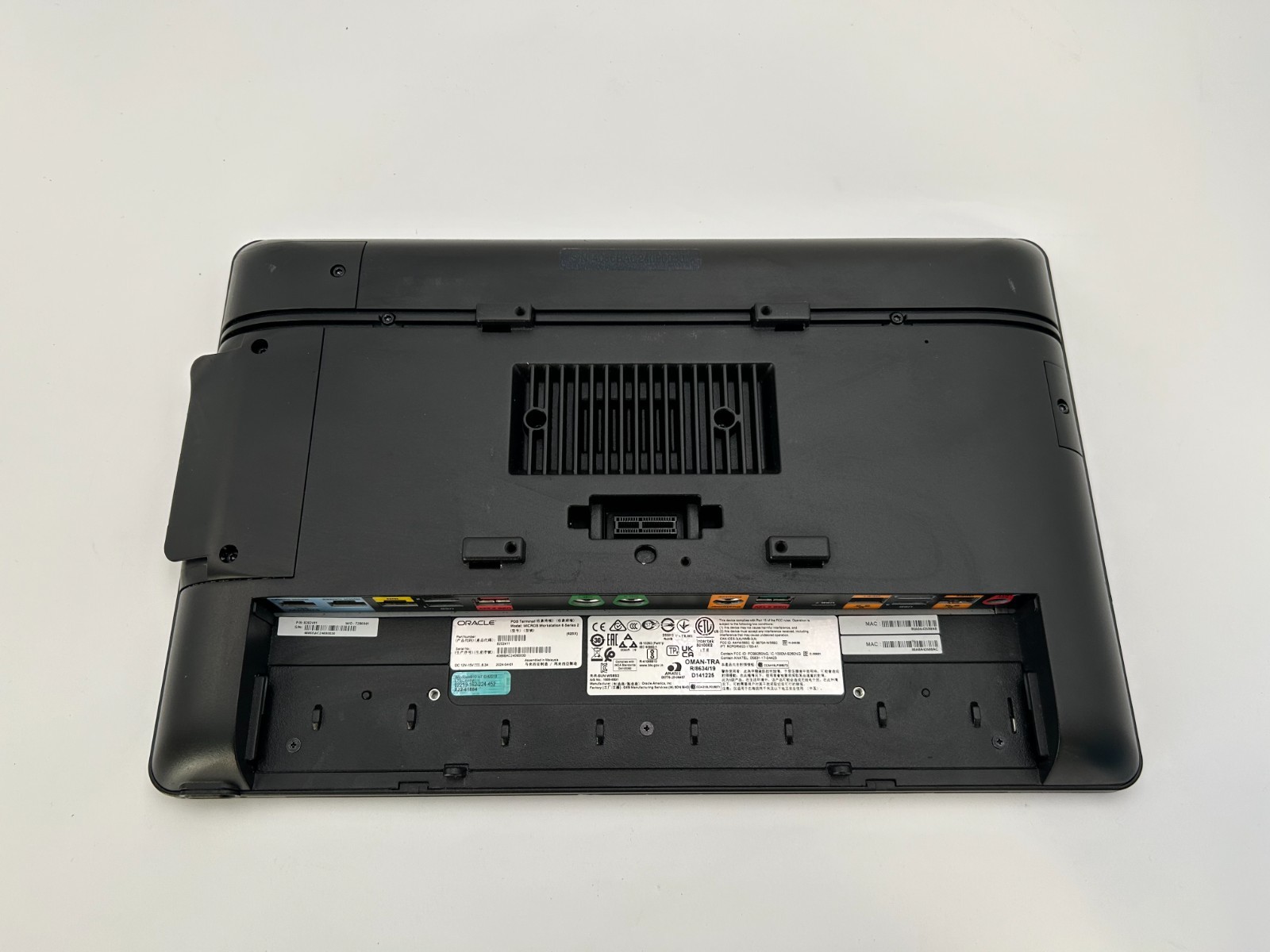 Oracle Micros Workstation 6 Celeron 4305UE 2.00 GHz 8GB RAM 64GB SSD Touch POS