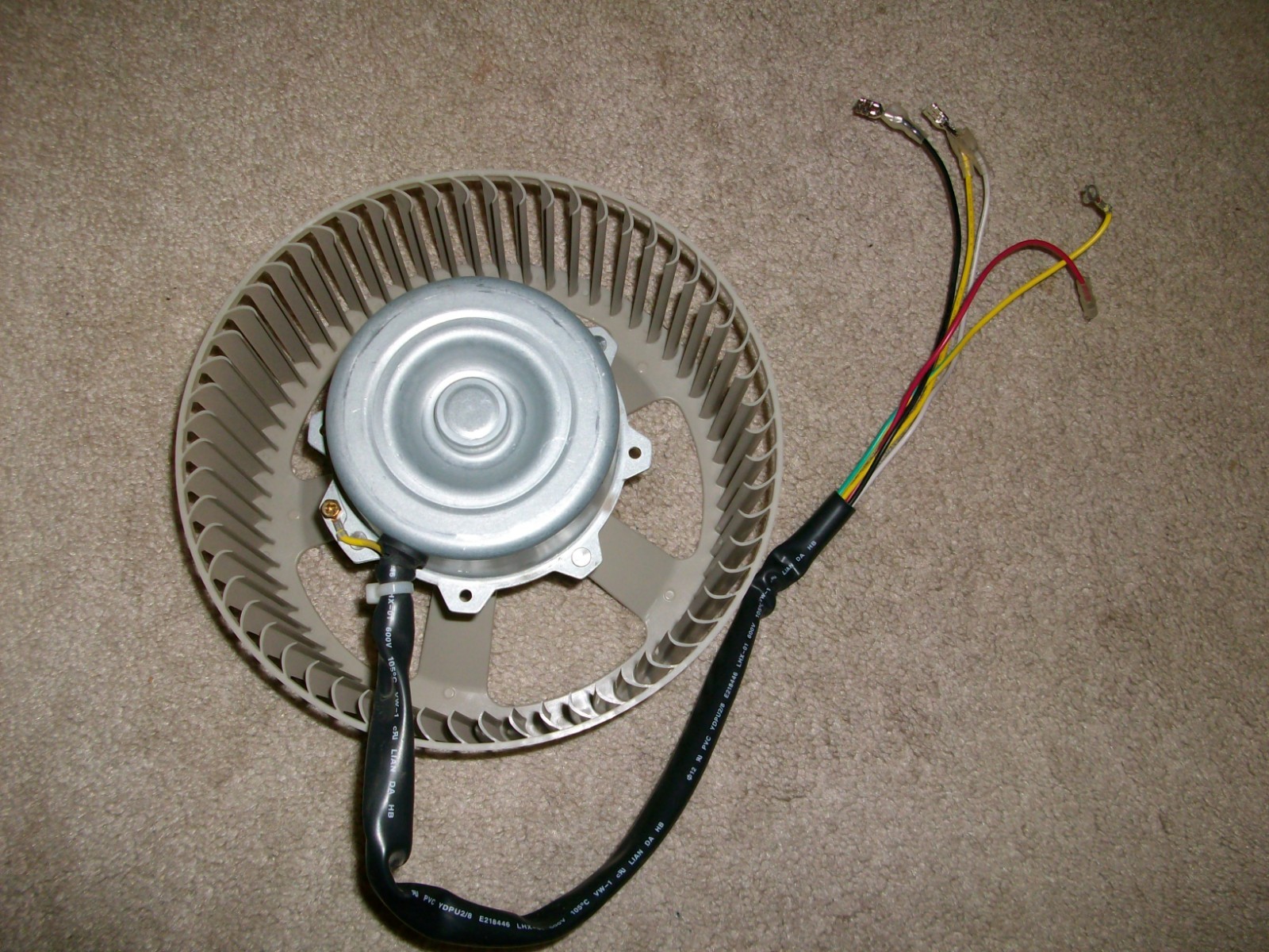 Hisense dehumidifiier YKT-29-6-225L blower motor, and 215X90 wheel /fan