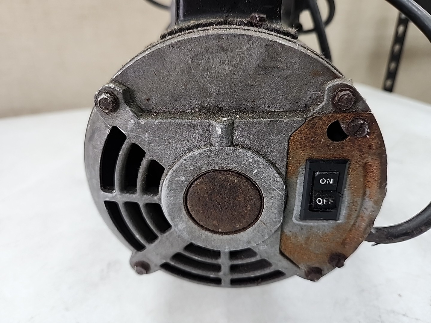 JB Industries DV-200N Platinum Vacuum Pump Working.