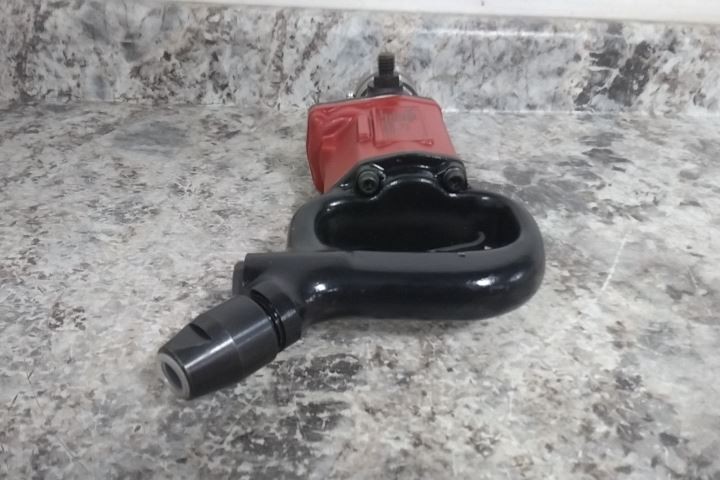 Chicago Pneumatic CP1816 5/8 In Chuck 3/8 In NPT Air Inlet Air-Powered Drill