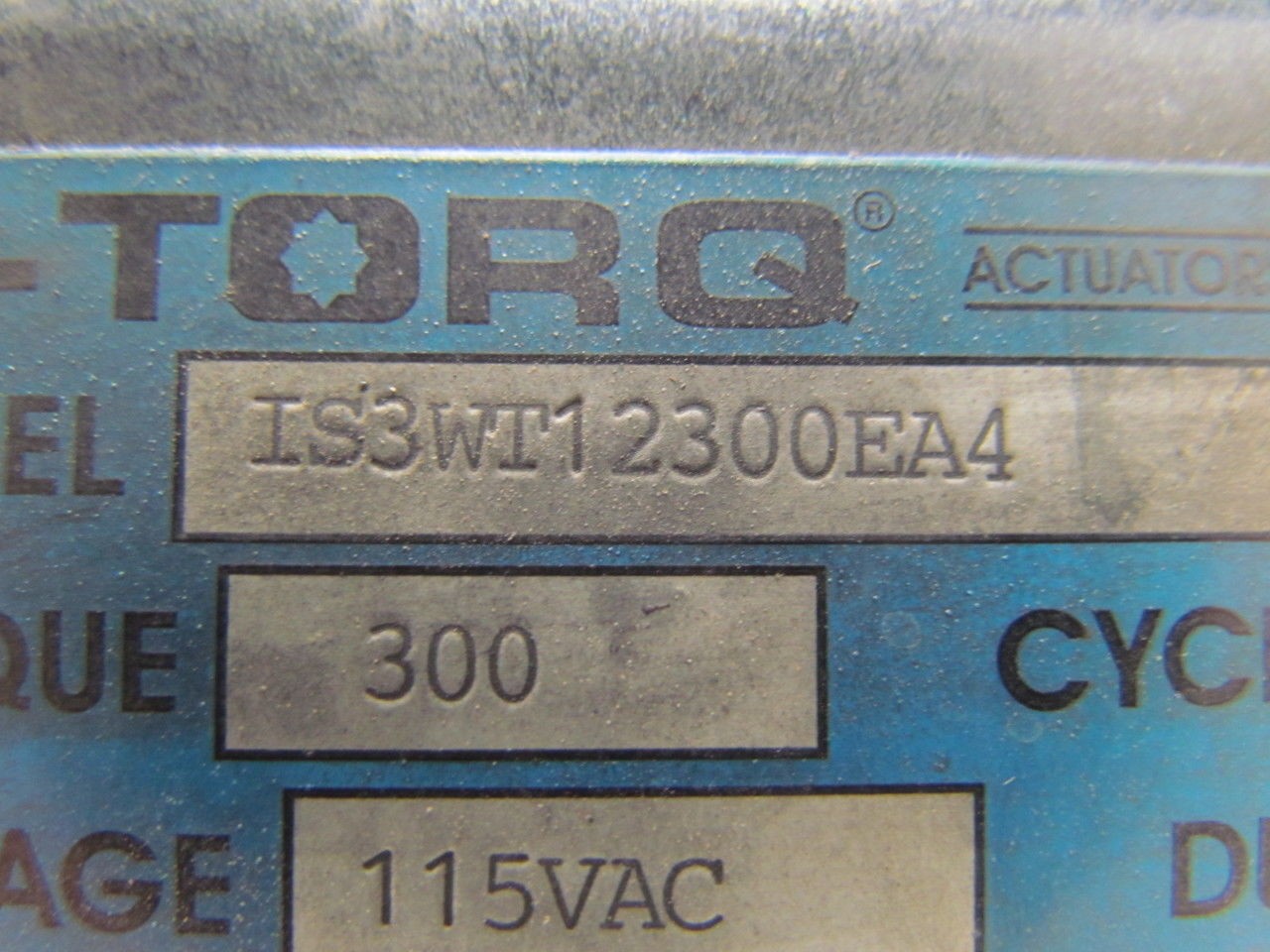 Bi-Torq IS3WT12300EA4 Actuator w/3 Way 1-1/4″NPT Valve 115VAC 300In/Lbs Torque