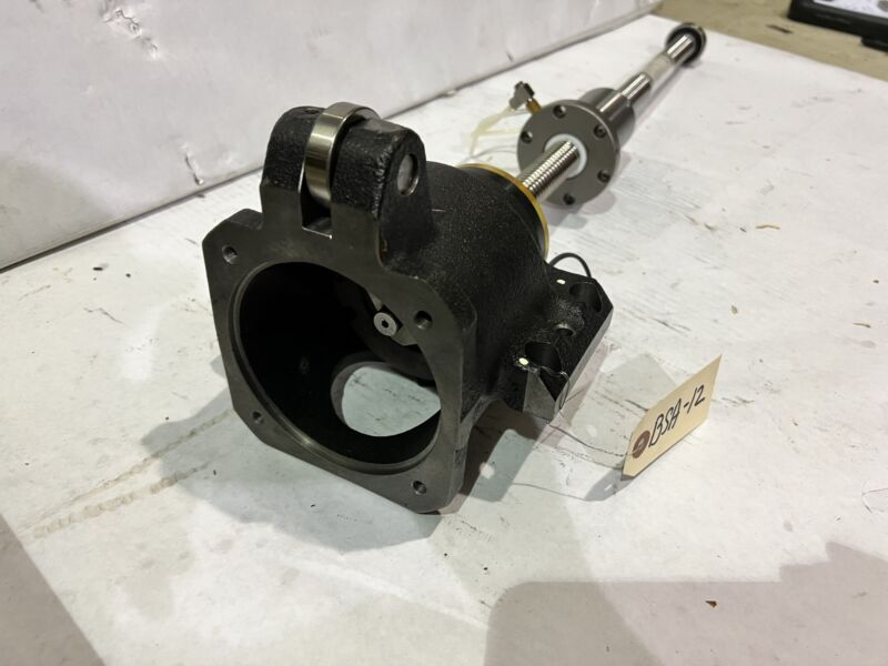TSUBAKI BALL SCREW ASSY. # LH-0784-3 THD LENGHT: 21.5″ THD dia: 25mm