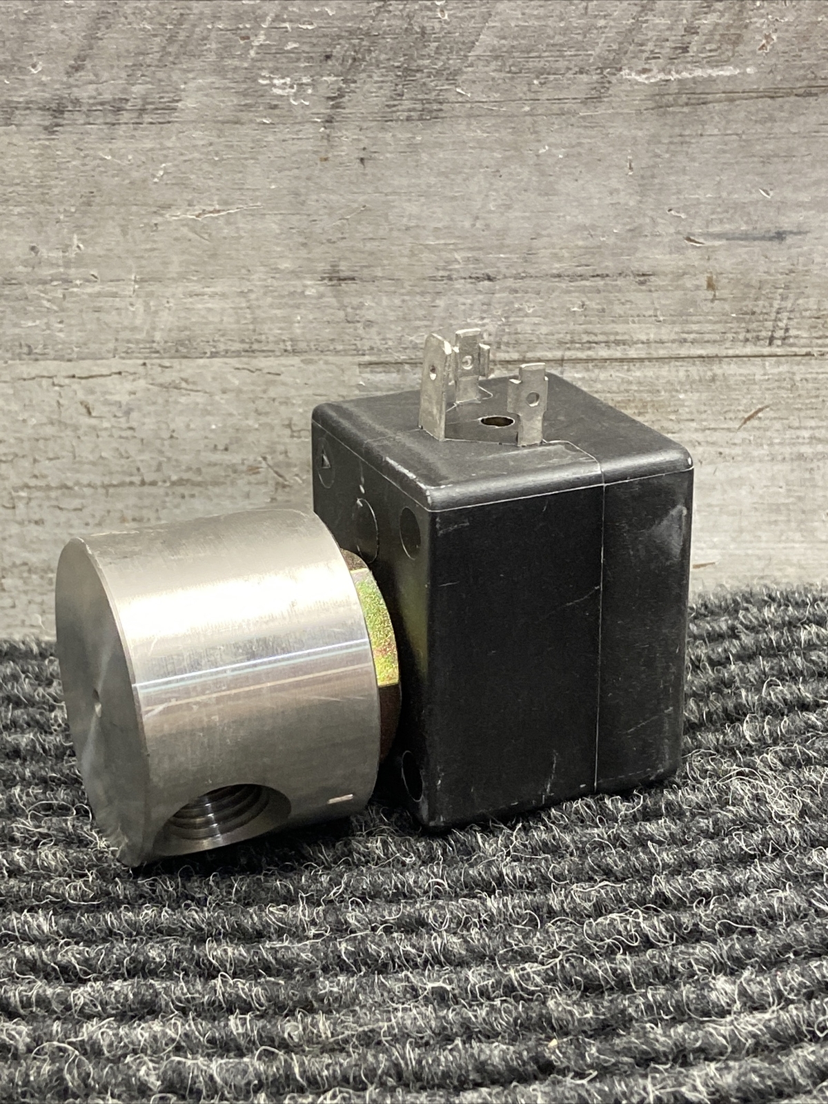 Asco SCB262C080E Solenoid Valve 24v-dc 1/4in Npt