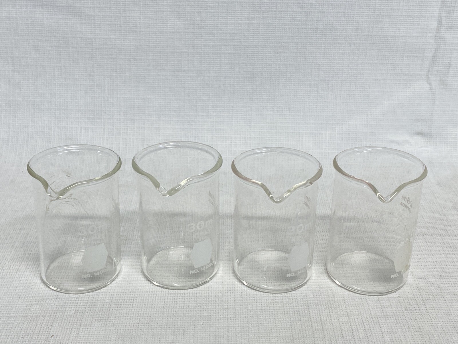 (4) DWK KIMAX Glass 30mL Low Form Graduated Griffin Beaker Pour Spout 14000-30 B