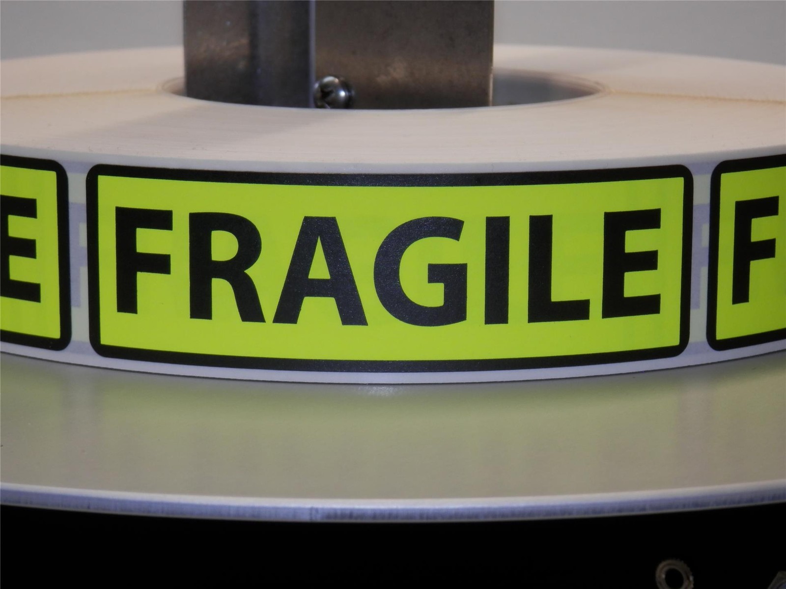 FRAGILE 1.25×4 rectangle Warning Sticker Label fluorescent chartreuse 250/rl