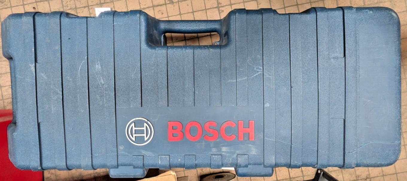 🤠 BOSCH CORDED DEMOLITION JACKHAMMER GSH16 – 28