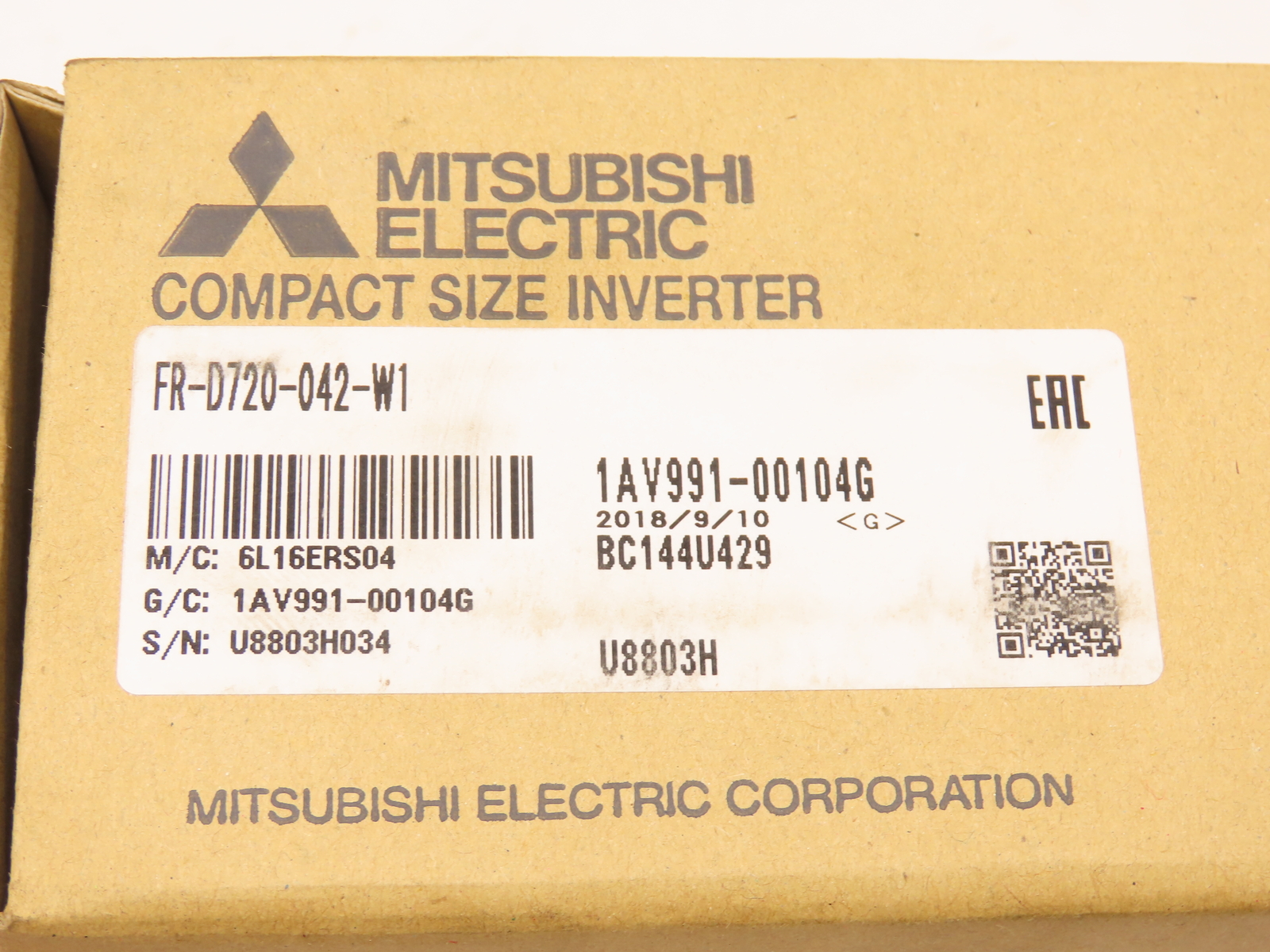 Mitsubishi Electric D700 FR-D720-042-W1 VFD AC Drive Inverter 3PH 200-240V 1HP
