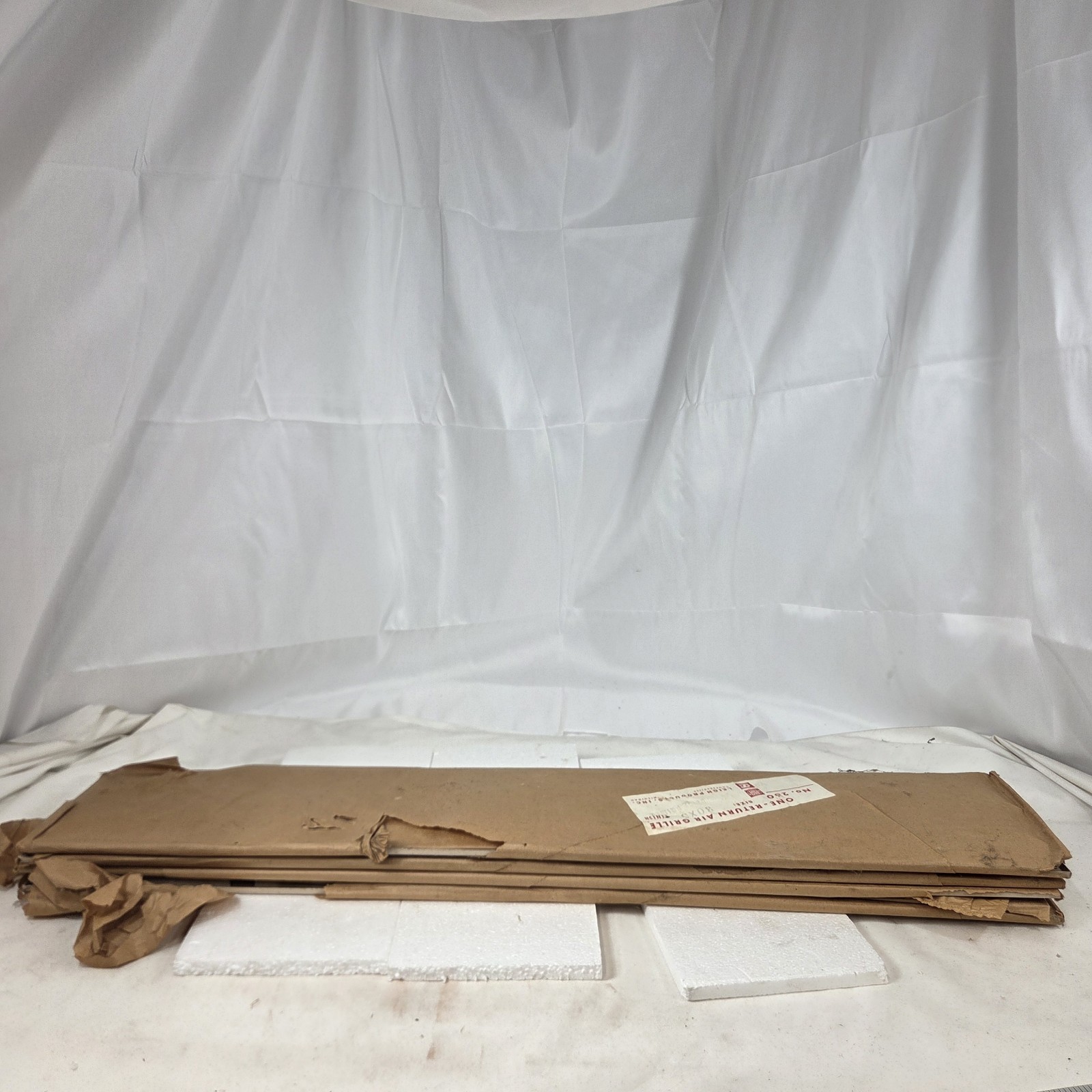 Lot of 4 Leigh Products No. 260 30×5 Return Air Grilles Beige Primer HVAC