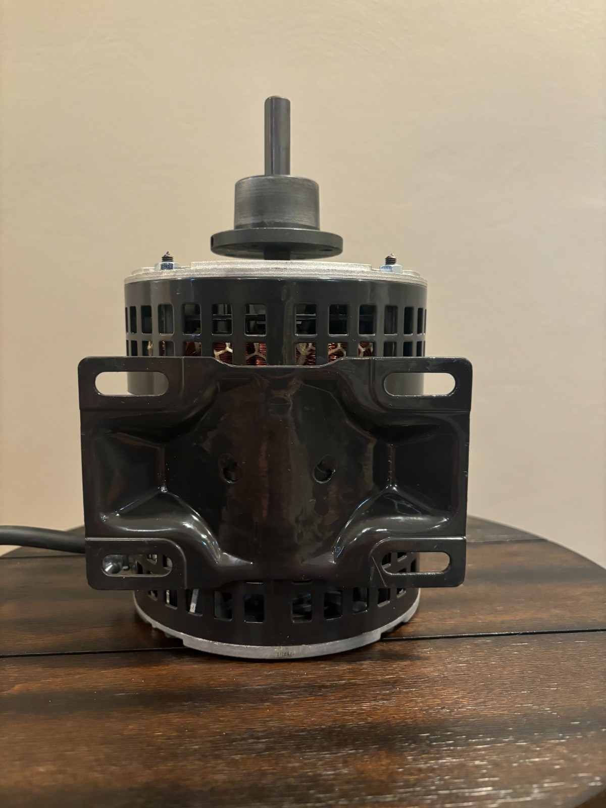 Dayton Fan Motor (Never Used, pulled out of new blower) 1/4 HP. #4YU27A