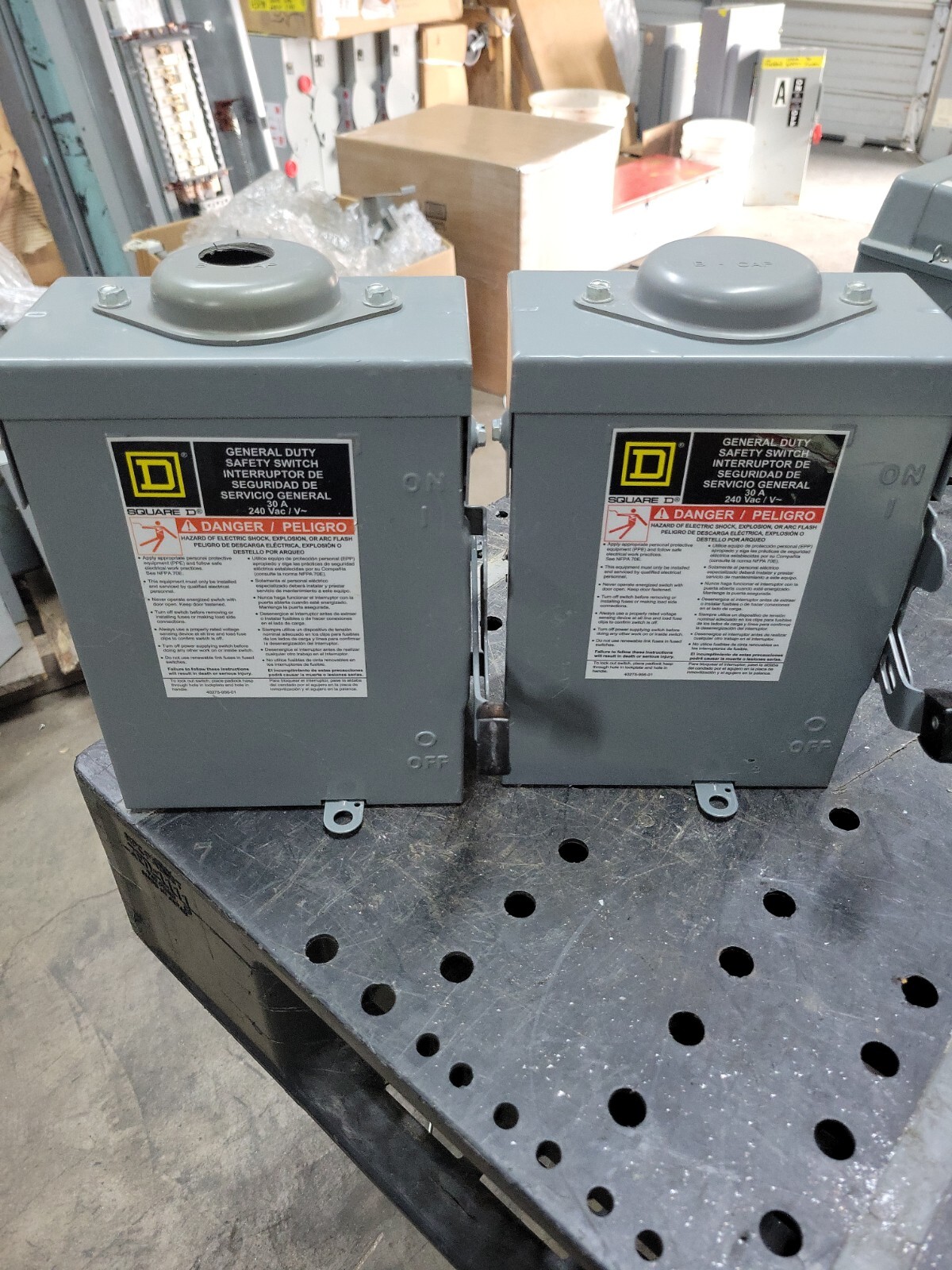 1- Square D D221NRB General Duty Safety Switch 30A 240VAC Type 3R Enclosure USED