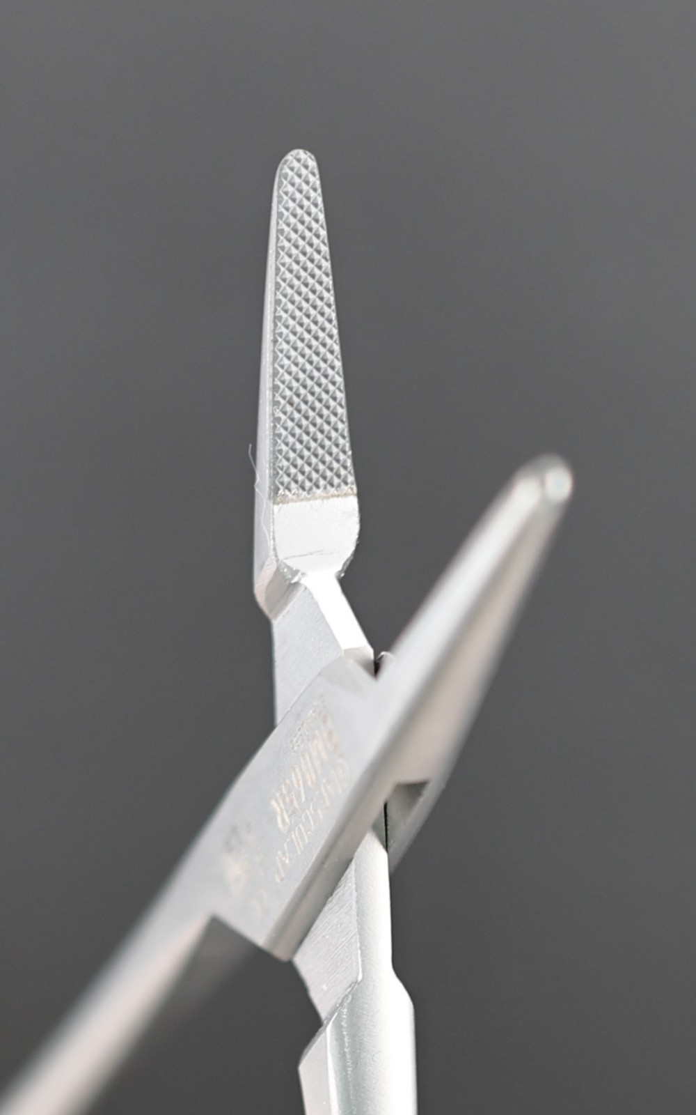 Aesculap BM065R Mayo-Hegar Needle Holder, Straight, Serr, TC 6″