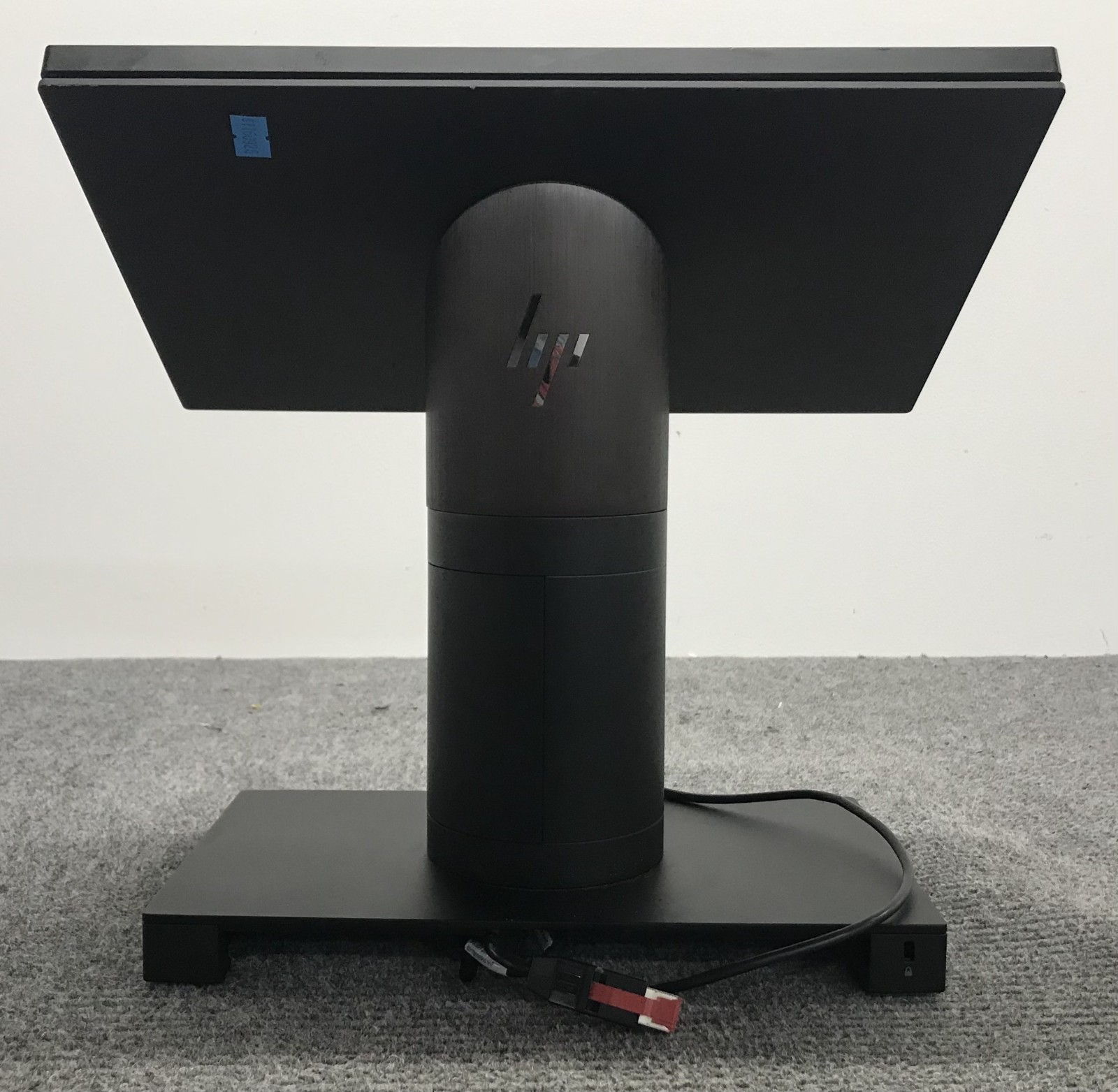 HP Engage One AiO, Model 143 14″ Touchscreen i3-7100U 8GB RAM 128GB NVMe