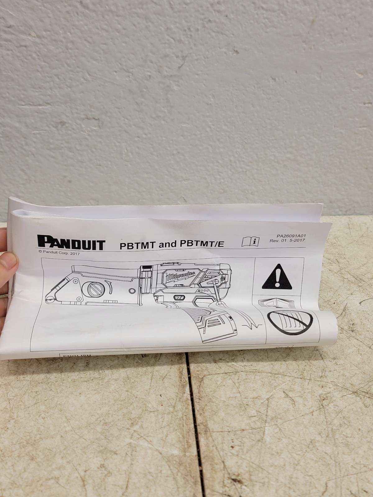 PANDUIT Cordless Cable Tie Tool: Milwaukee M12, 0.63 in Max.