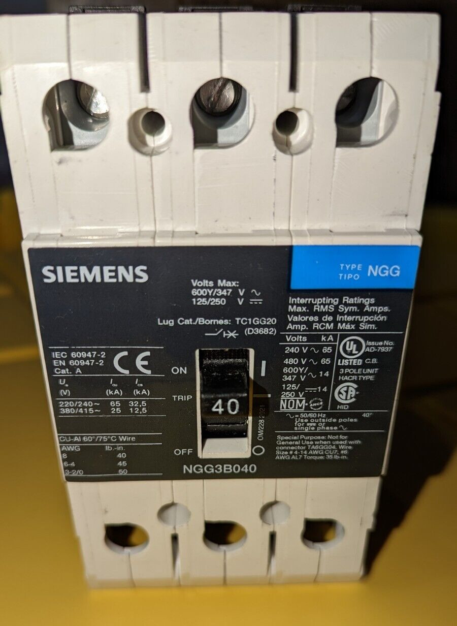 SIEMENS NGG3B040 CIRCUIT BREAKER, 3P, 40A, 600VAC/250VDC new other…see details