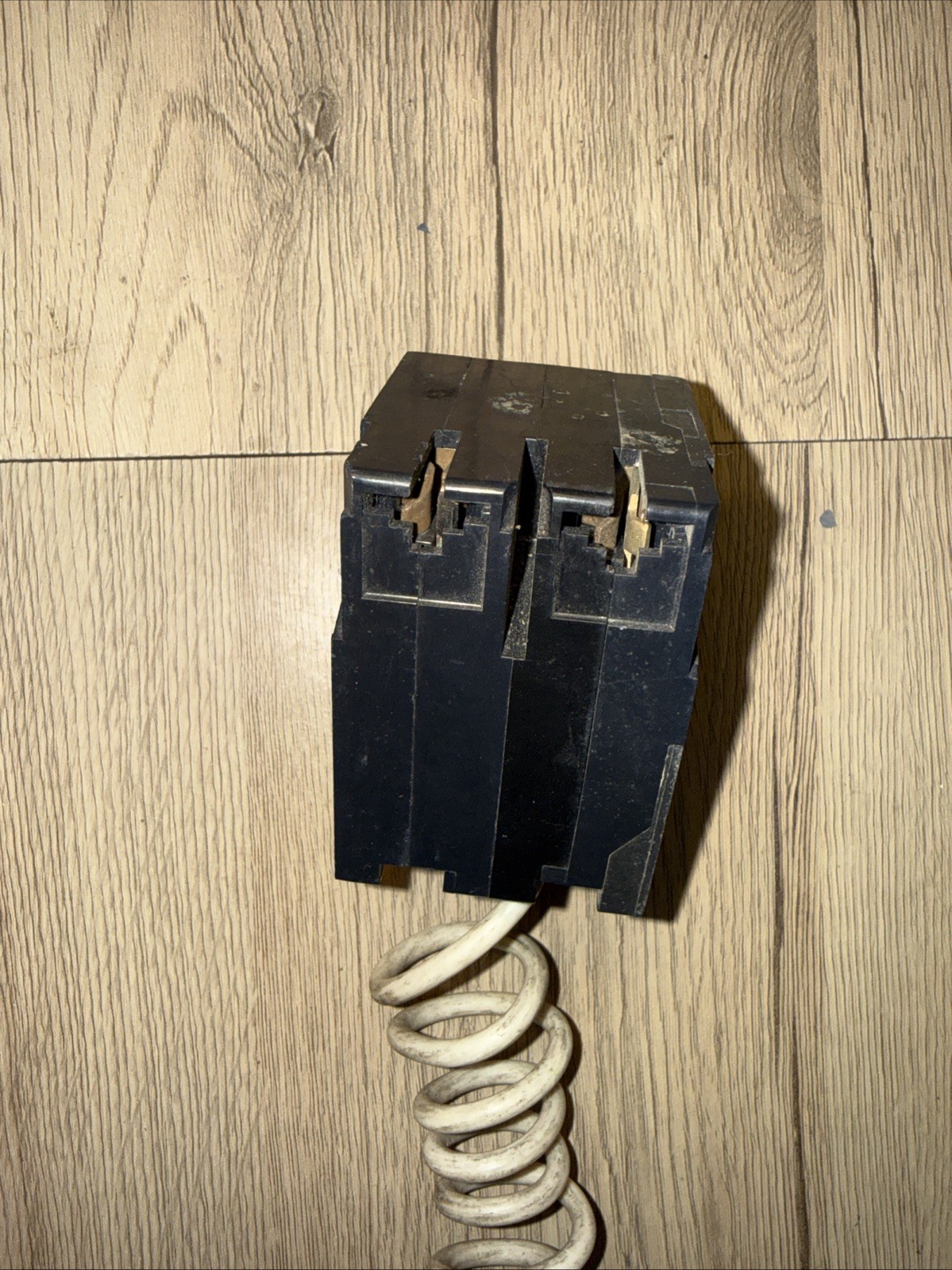 GE THQL2150GFT 50 Amp 240v Ground Fault Circuit Breaker CHIPPED
