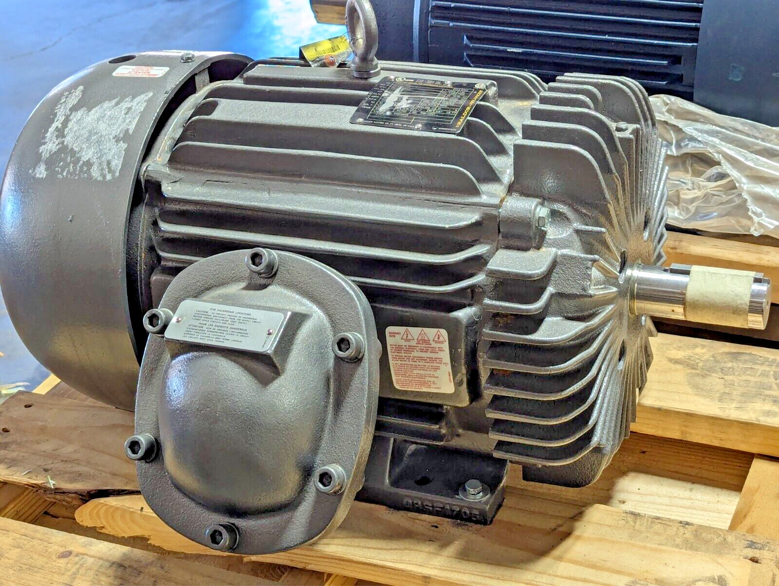 NEW BALDOR 15 HP FOR HAZARDOUS LOCATIONS / 230/460 VOLT 3530 RPM 254T FRAME