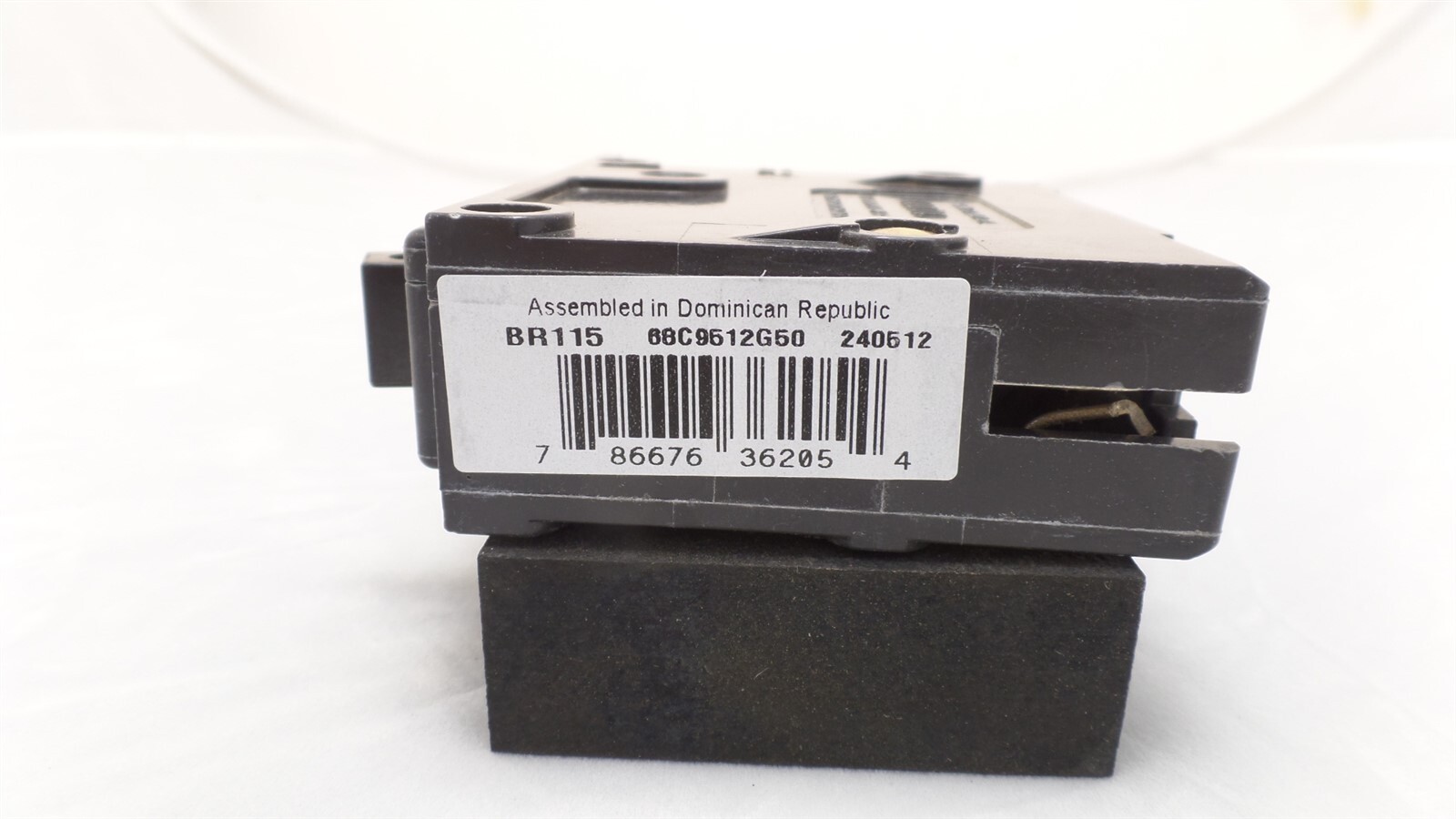EATON BR115 BR 15A AMP 120/240V VOLTS SINGLE-POLE CIRCUIT BREAKER