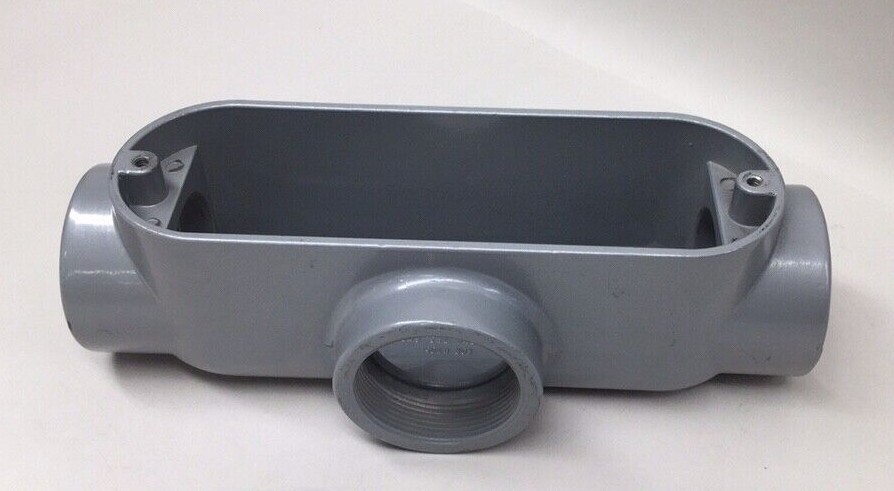 Halex Type E30640 2″ T Conduit Body Tee 64.0 Cu. In No Cover For #705