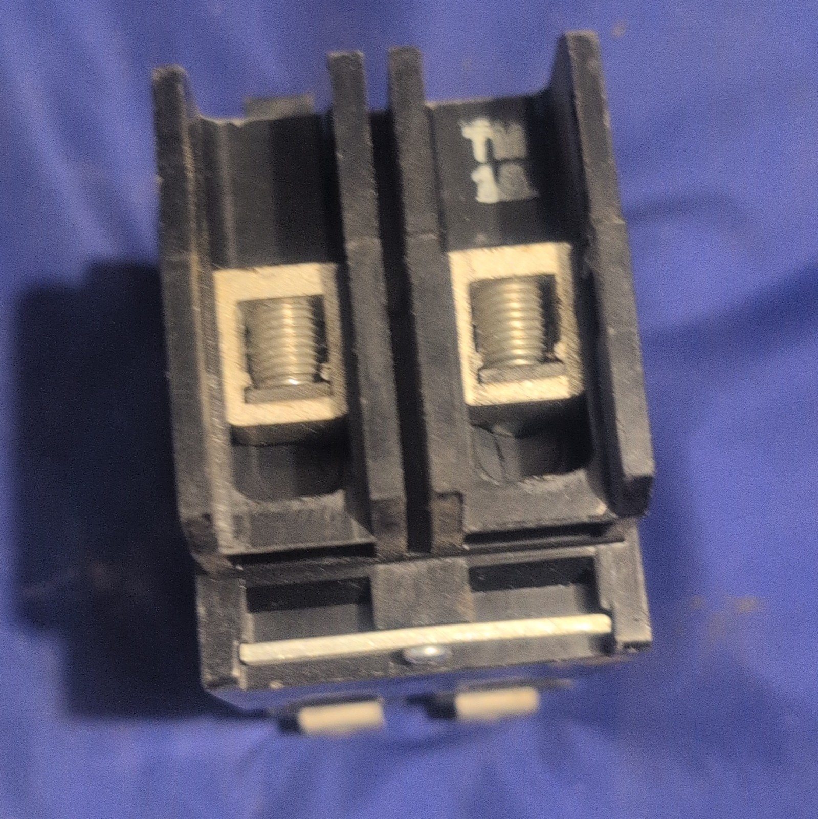Eaton GHB2060 Circuit Breaker 60A 201-250V 2-Pole Bolt-On DPST Thermal