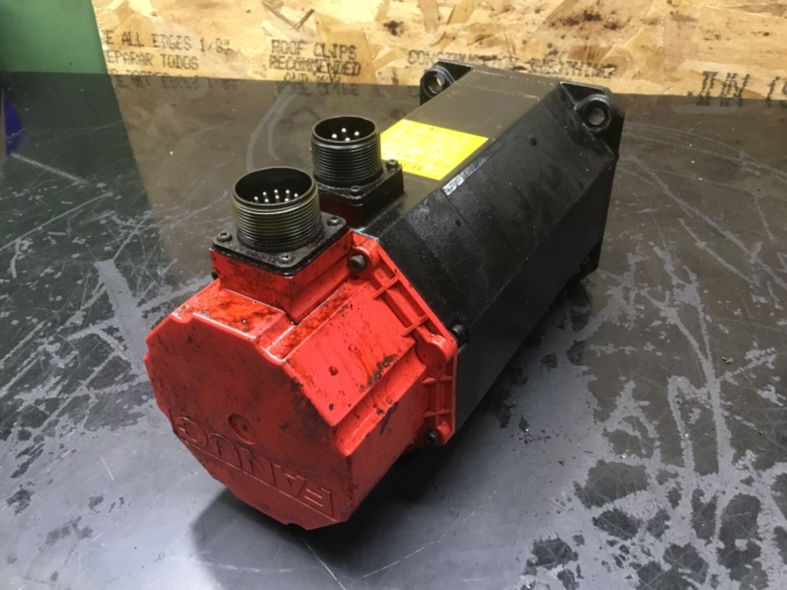 FANUC A06B-0126-B575 AC SERVO MOTOR AC6/2000 0.6kw #01C70PR4