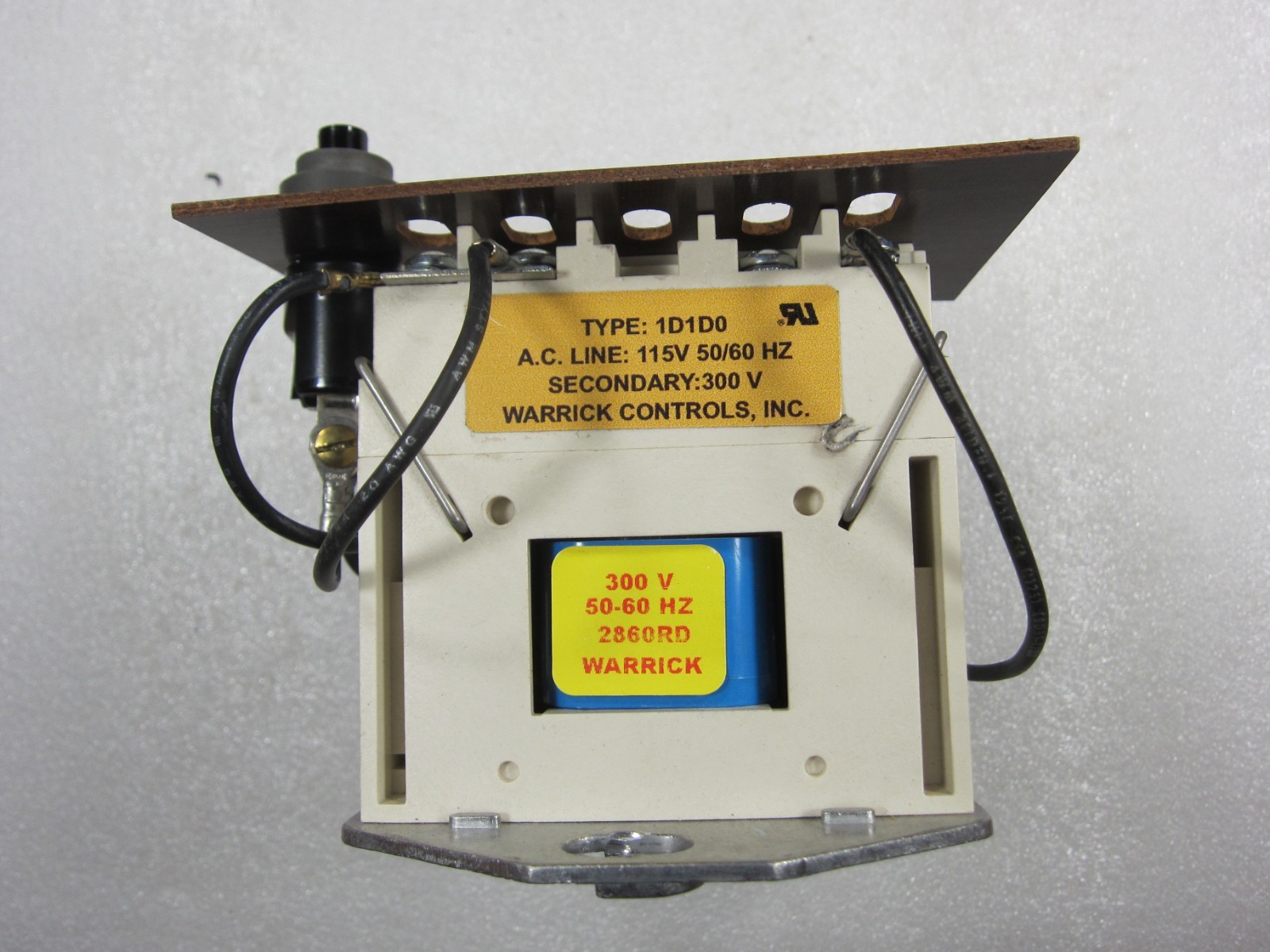 Warrick Controls Gems 1D1D0A 115/300V 1NC 1NO Control Relay w Reset, Used