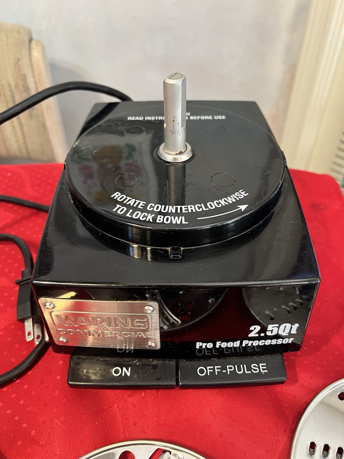 Waring Commercial WFP11S 120V 2.5 Quart Pro Food Processor TESTED W/ Accessories