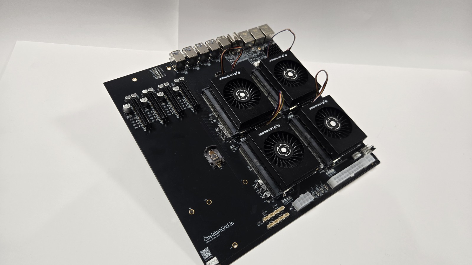 Lattepanda mu cluster/server development board 4 nodes